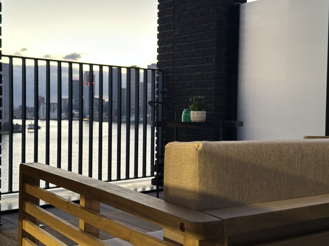 Lansha Group - UK Real Estate, UK Property Agency | One stop shop for buying and purchasing properties in the UK