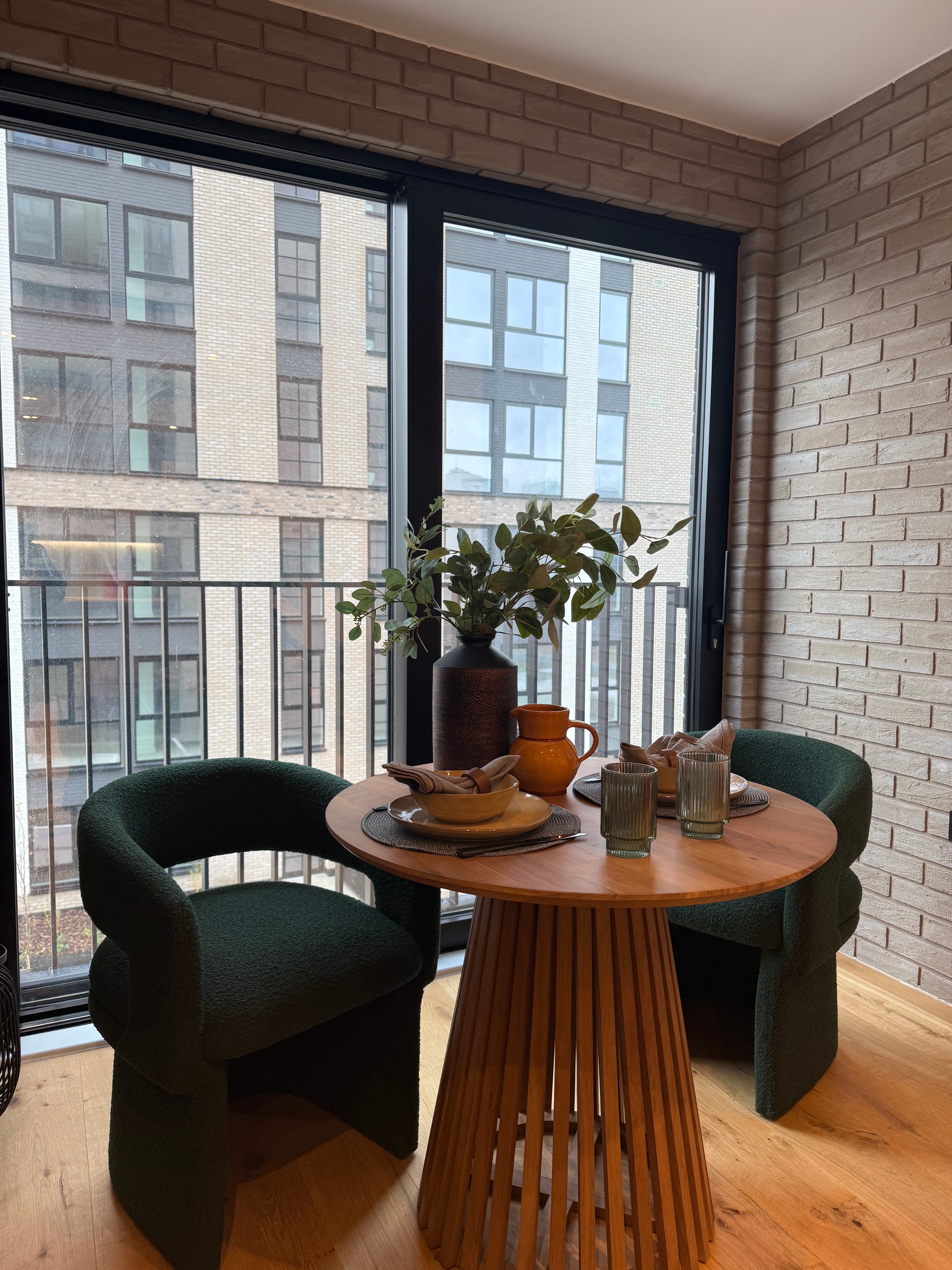 藍莎集團 - 英國樓盤、英國物業代理 | 英國買樓置業一站式服務