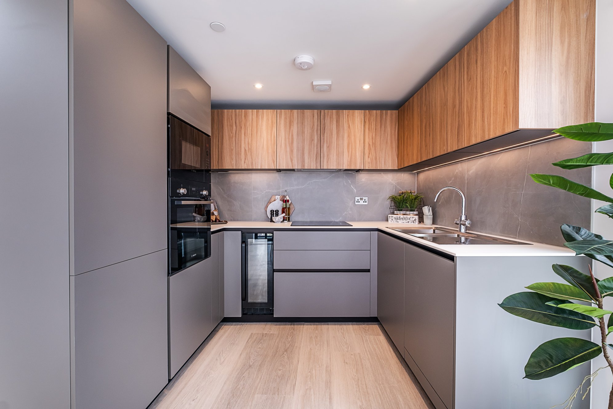 藍莎集團 - 英國樓盤、英國物業代理 | 英國買樓置業一站式服務