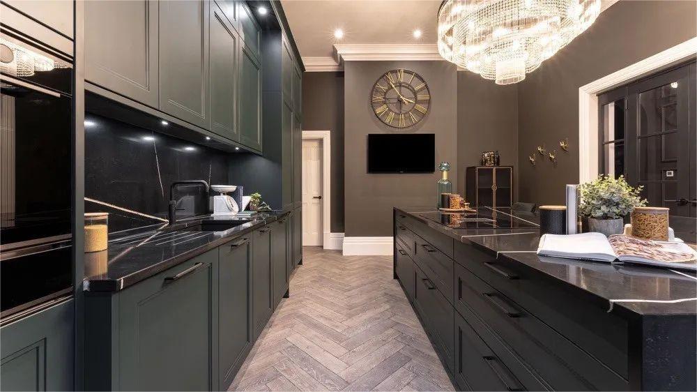 藍莎集團 | 英國置產一站式服務