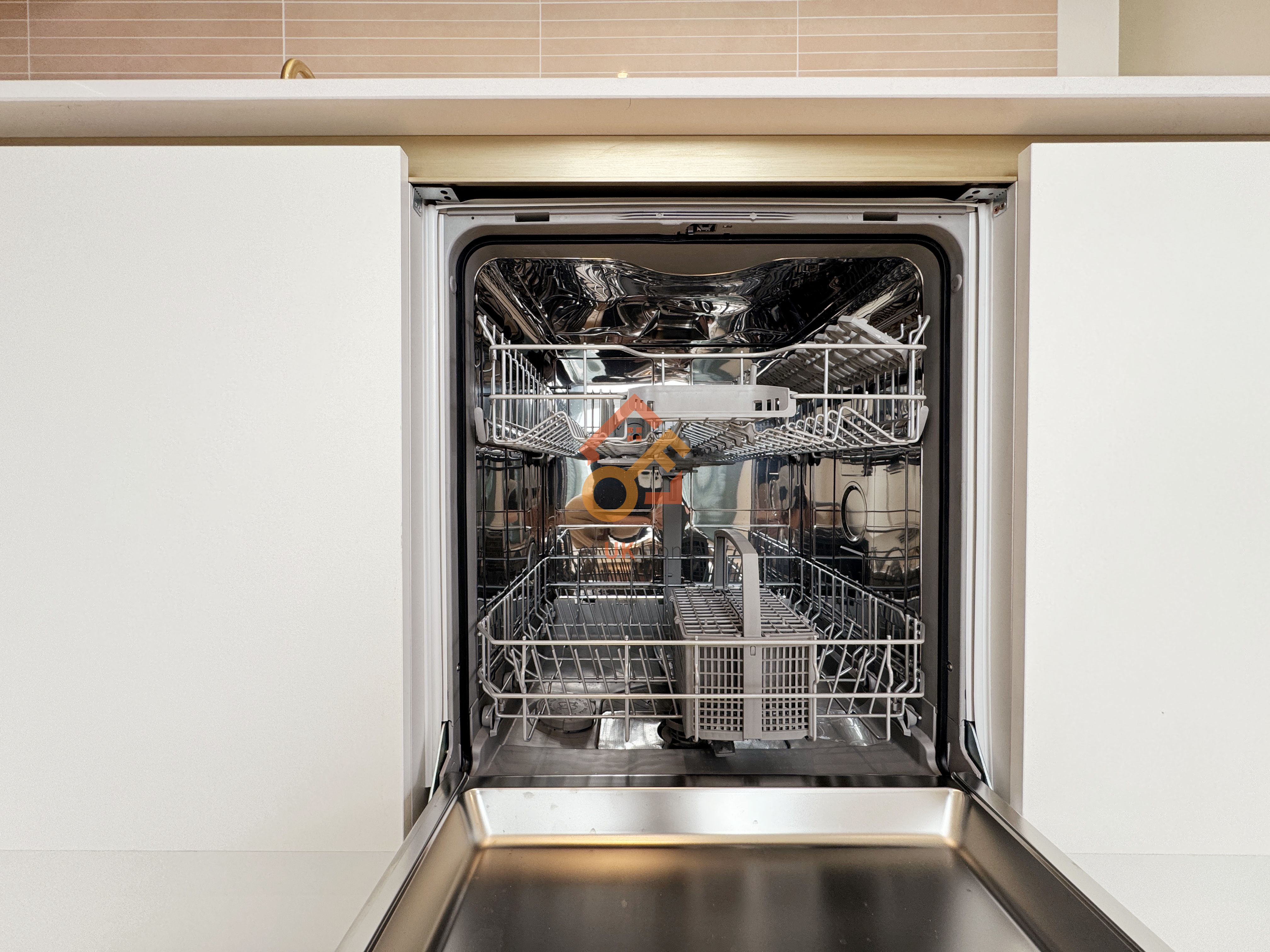 藍莎集團 - 英國樓盤、英國物業代理 | 英國買樓置業一站式服務