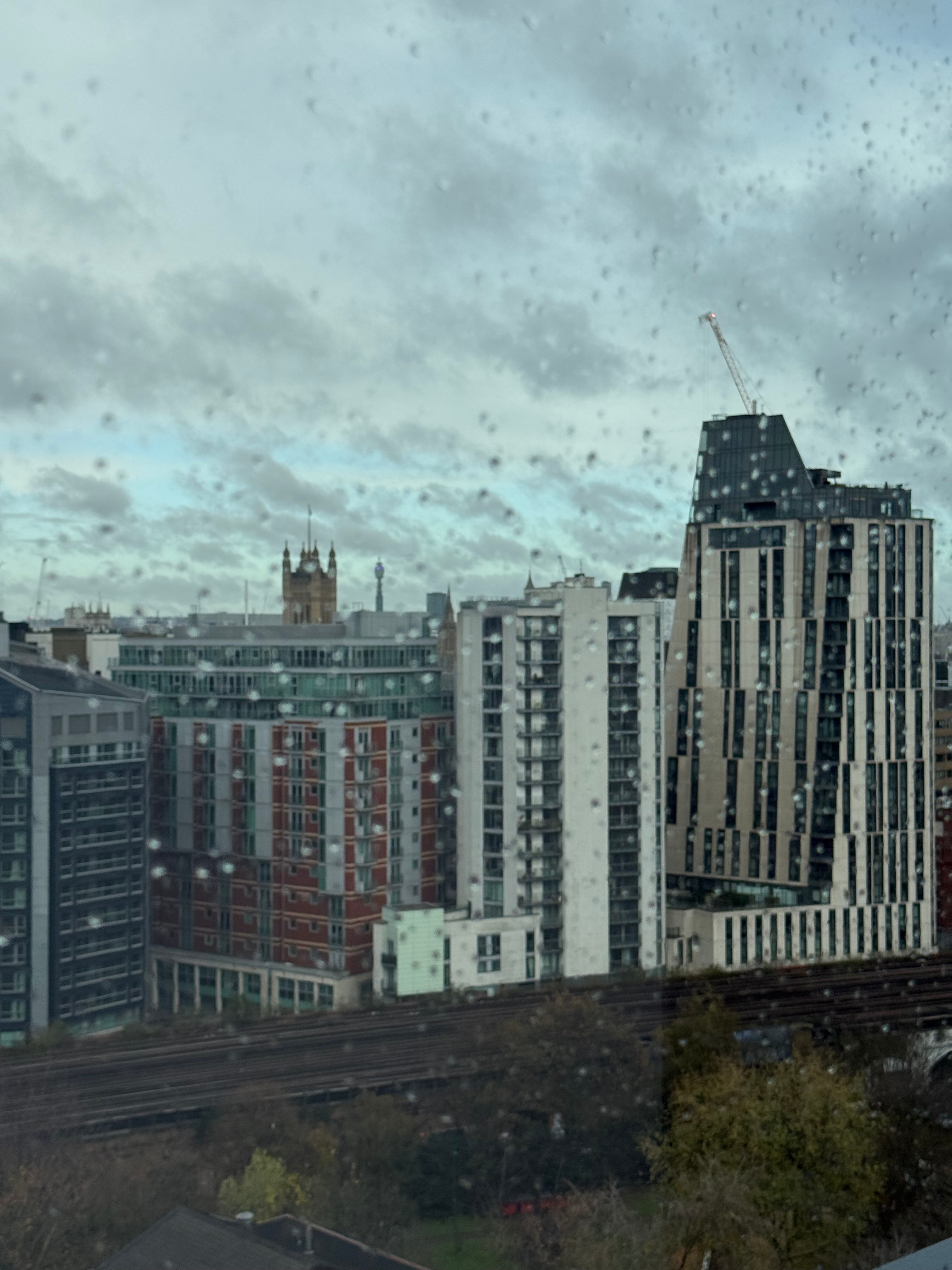 藍莎集團 - 英國樓盤、英國物業代理 | 英國買樓置業一站式服務