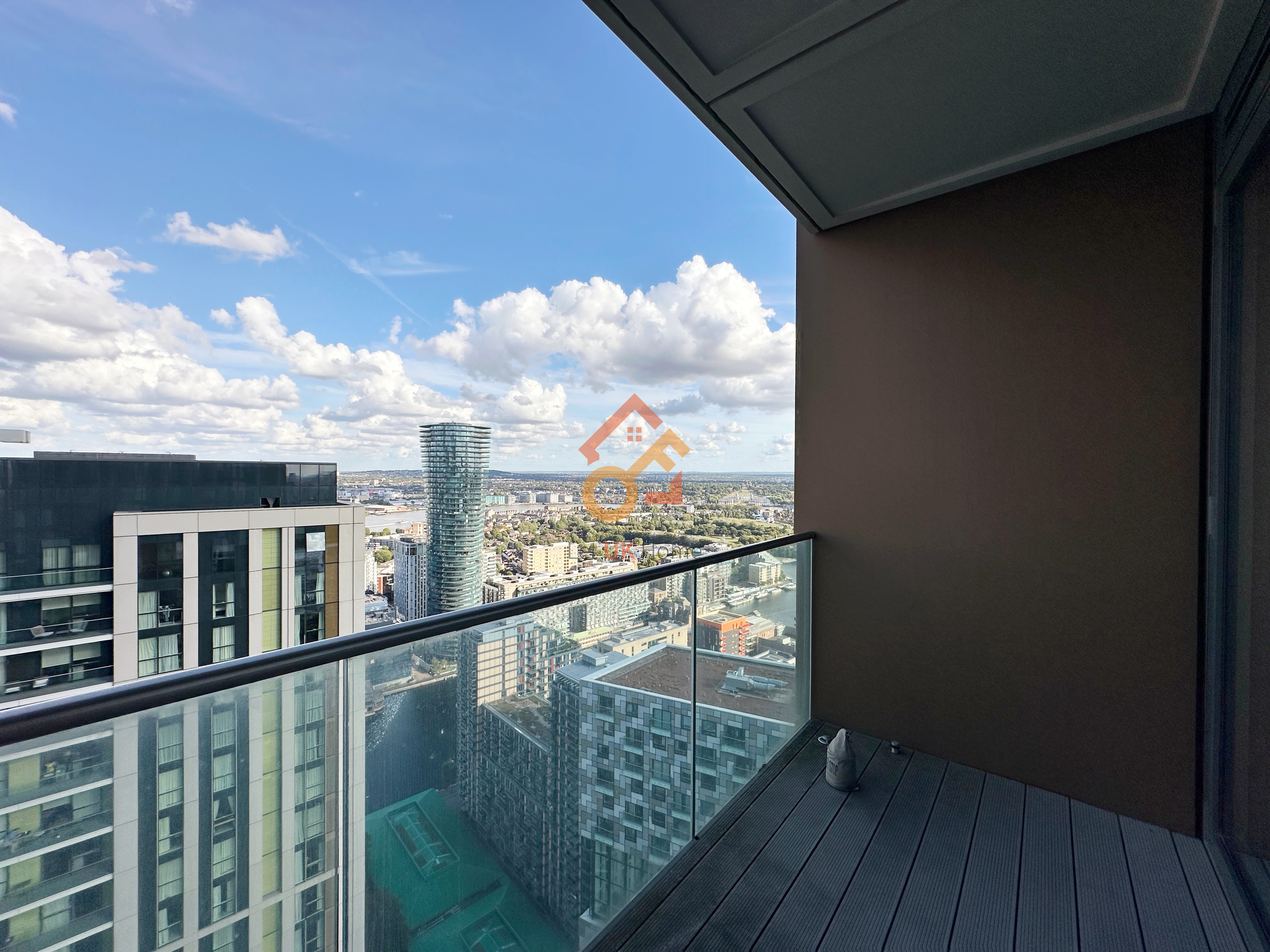 藍莎集團 - 英國樓盤、英國物業代理 | 英國買樓置業一站式服務