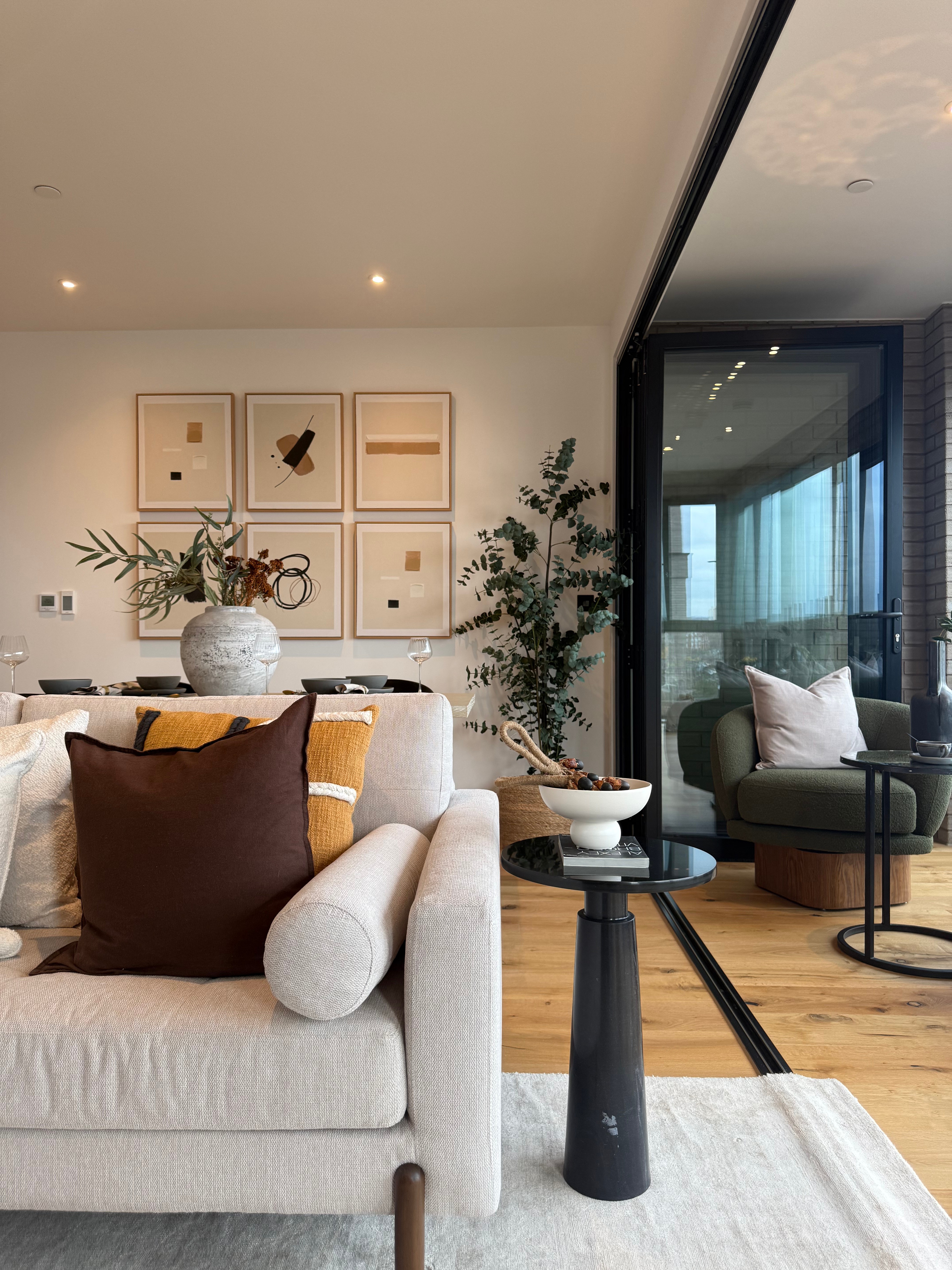 藍莎集團 - 英國樓盤、英國物業代理 | 英國買樓置業一站式服務