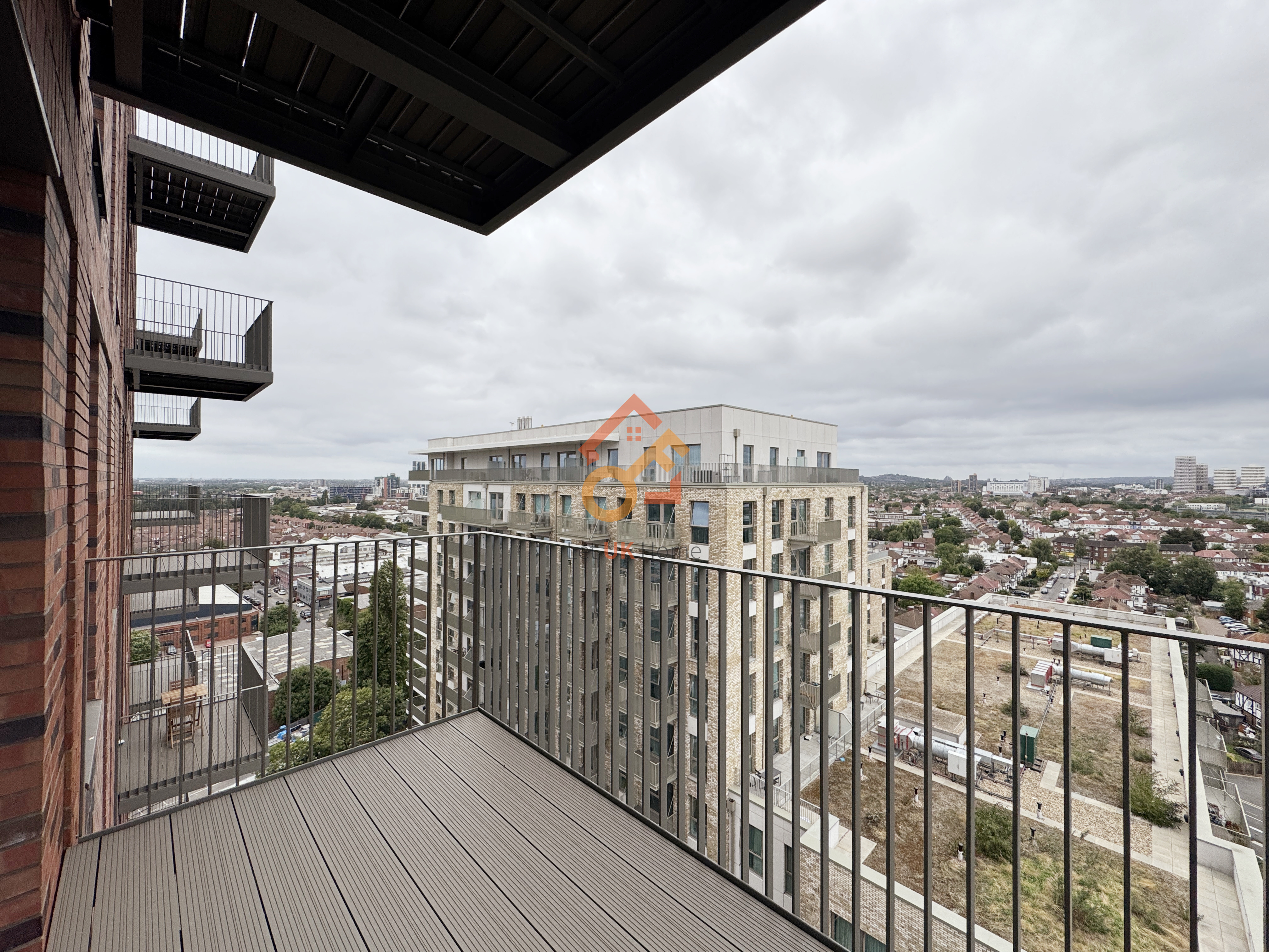 藍莎集團 - 英國樓盤、英國物業代理 | 英國買樓置業一站式服務