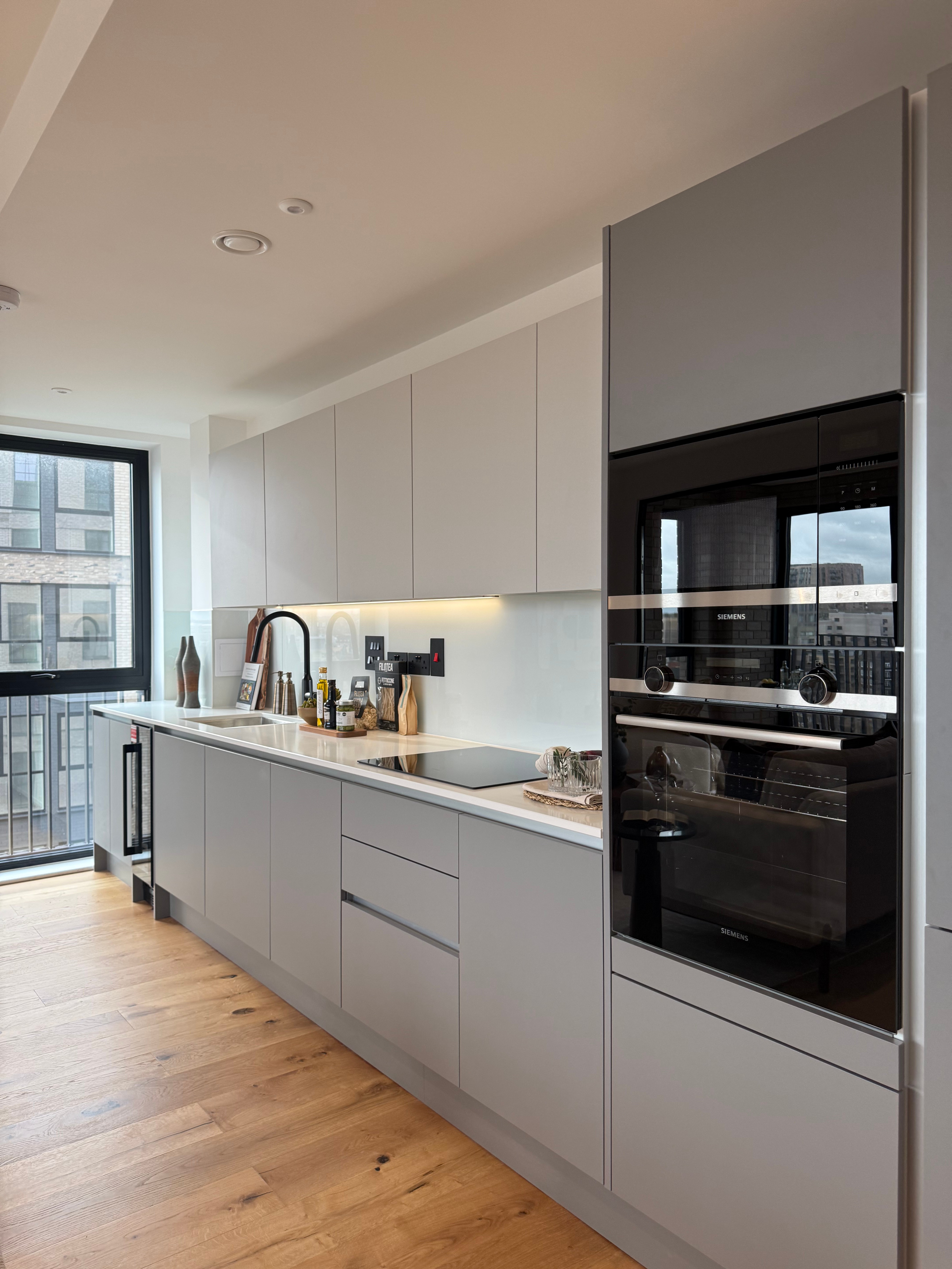 藍莎集團 - 英國樓盤、英國物業代理 | 英國買樓置業一站式服務