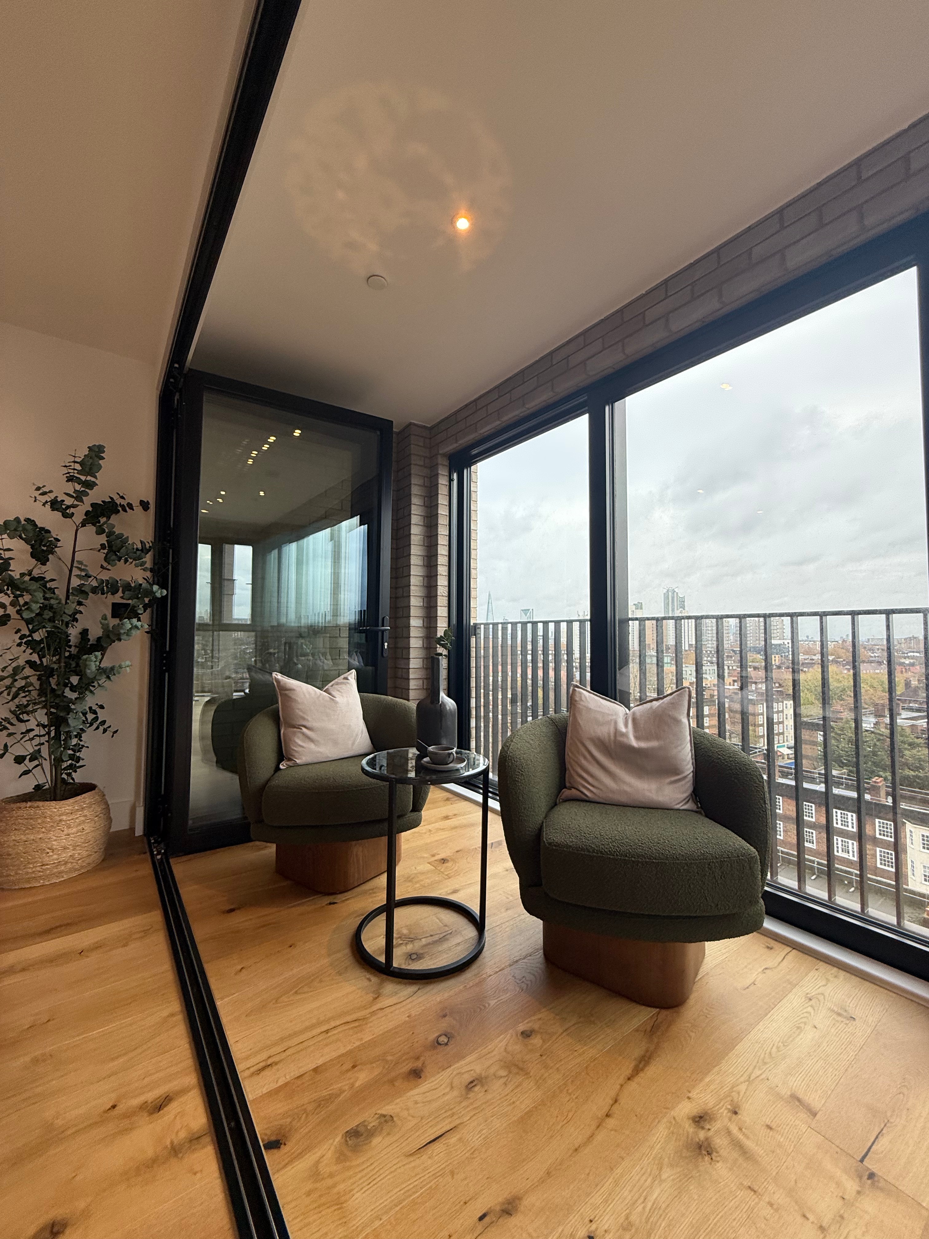 藍莎集團 - 英國樓盤、英國物業代理 | 英國買樓置業一站式服務