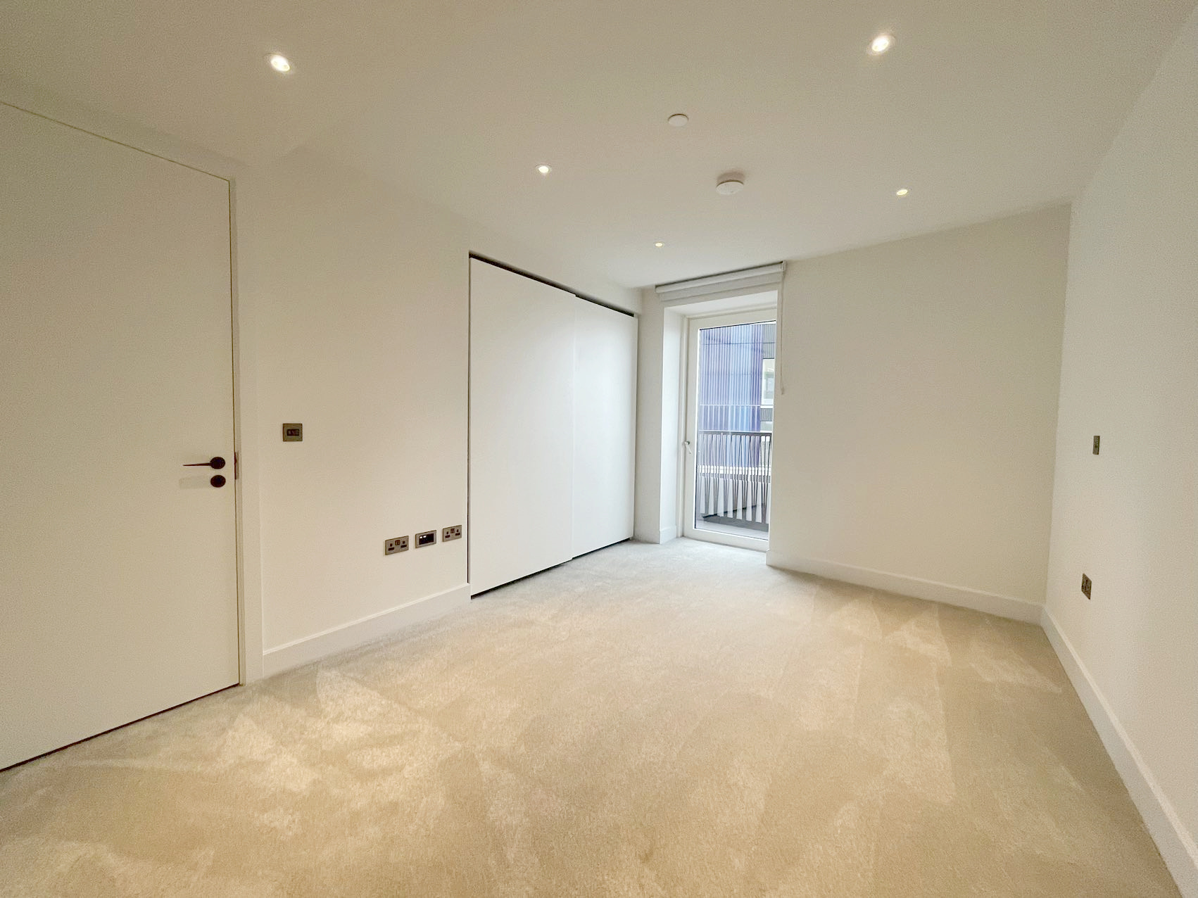 藍莎集團 - 英國樓盤、英國物業代理 | 英國買樓置業一站式服務