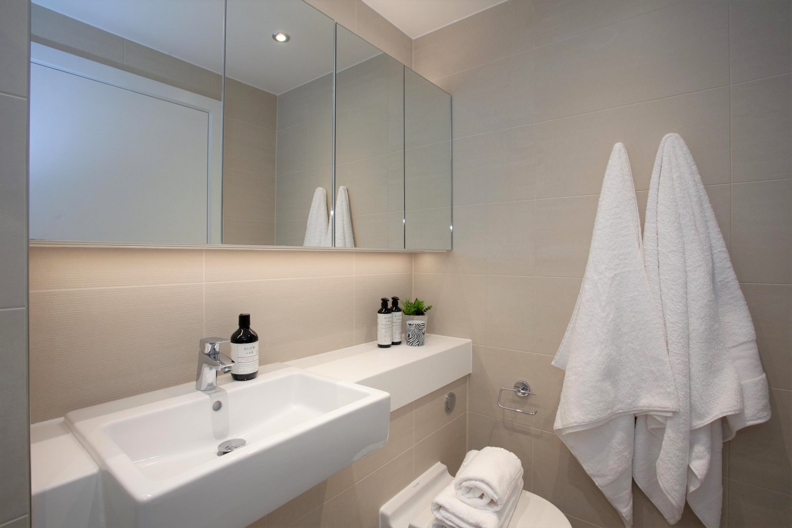 藍莎集團 | 英國置產一站式服務