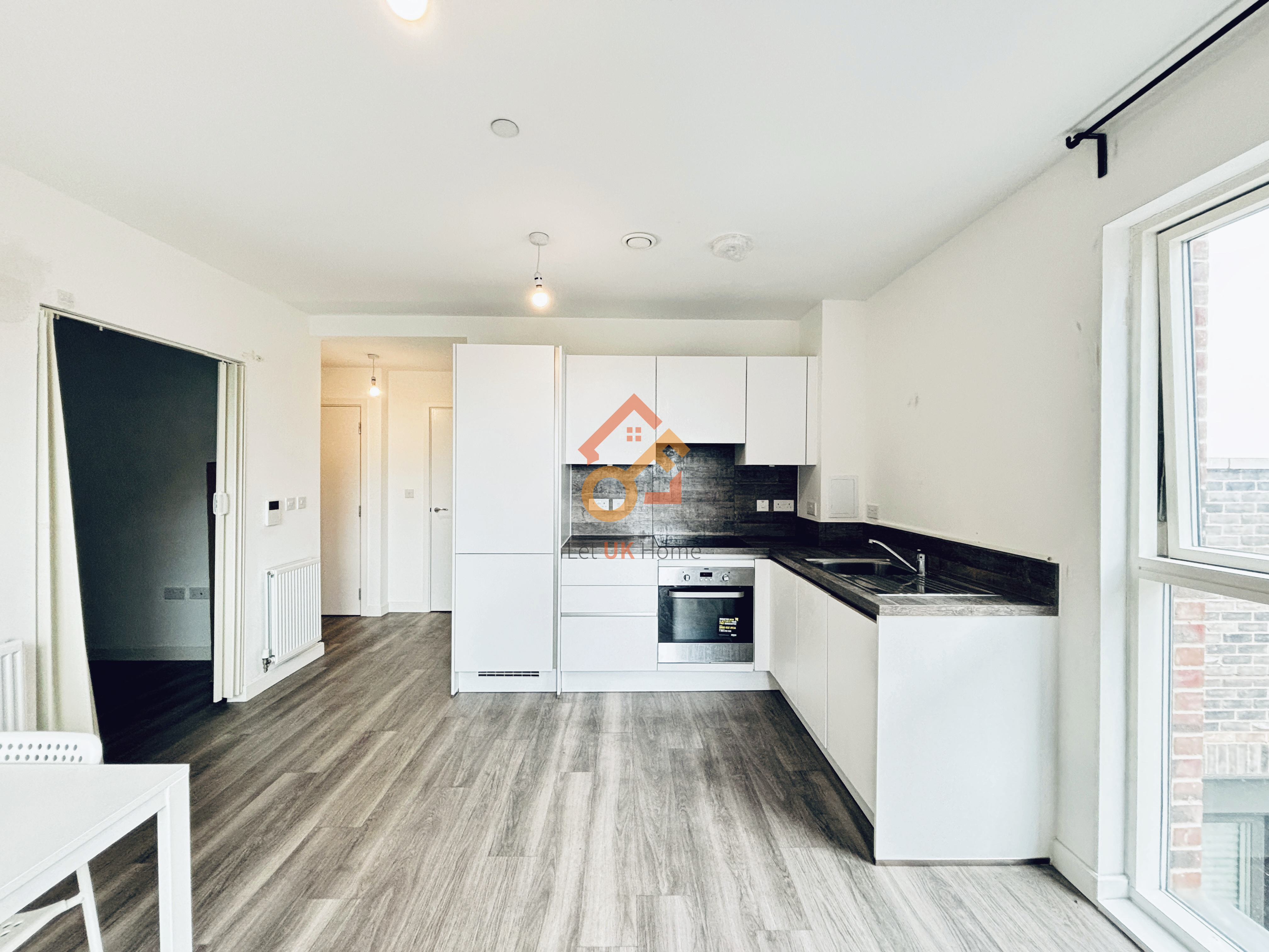 Lansha Group - UK Real Estate, UK Property Agency | One stop shop for buying and purchasing properties in the UK