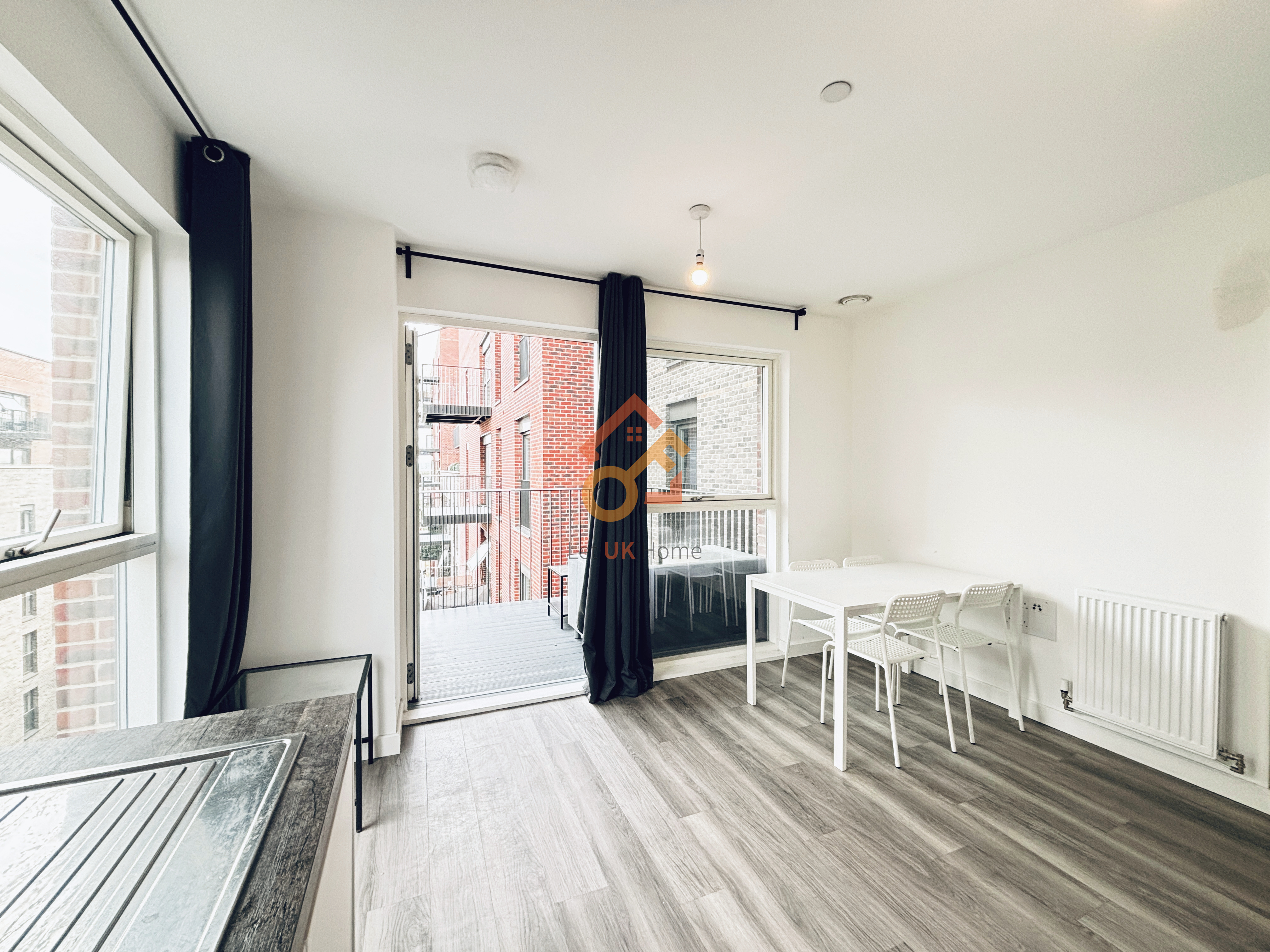 Lansha Group - UK Real Estate, UK Property Agency | One stop shop for buying and purchasing properties in the UK