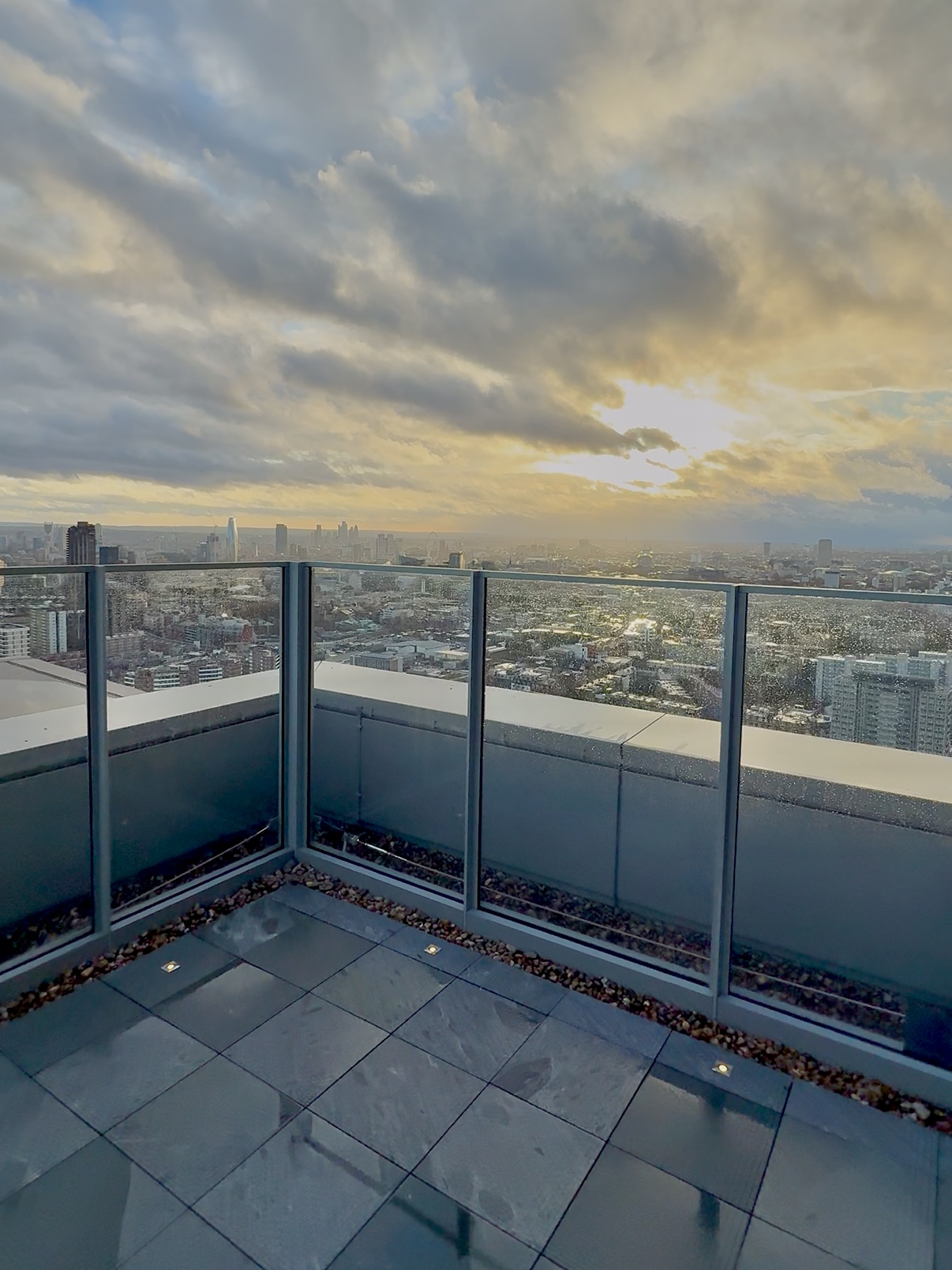 藍莎集團 - 英國樓盤、英國物業代理 | 英國買樓置業一站式服務