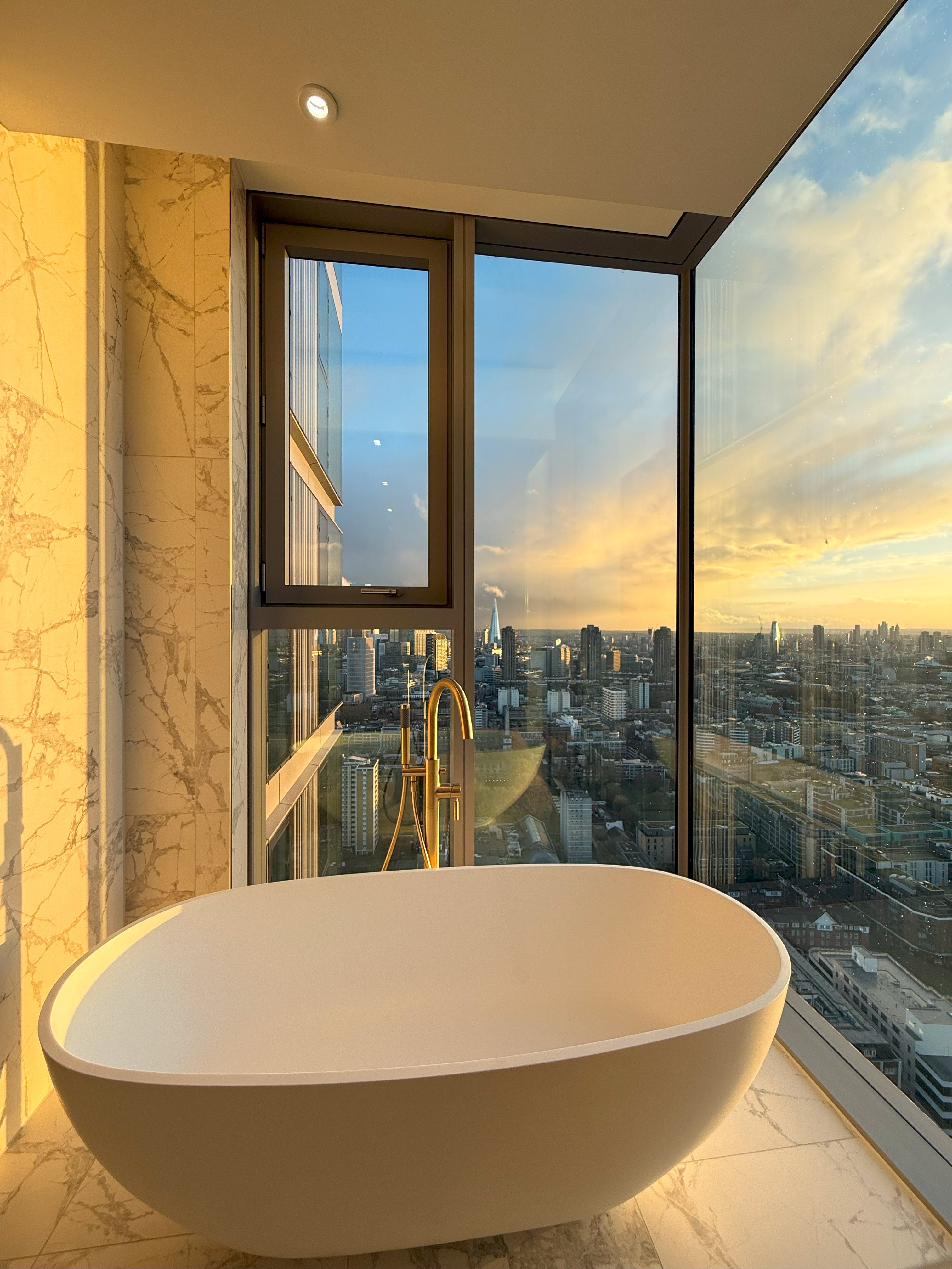 藍莎集團 - 英國樓盤、英國物業代理 | 英國買樓置業一站式服務