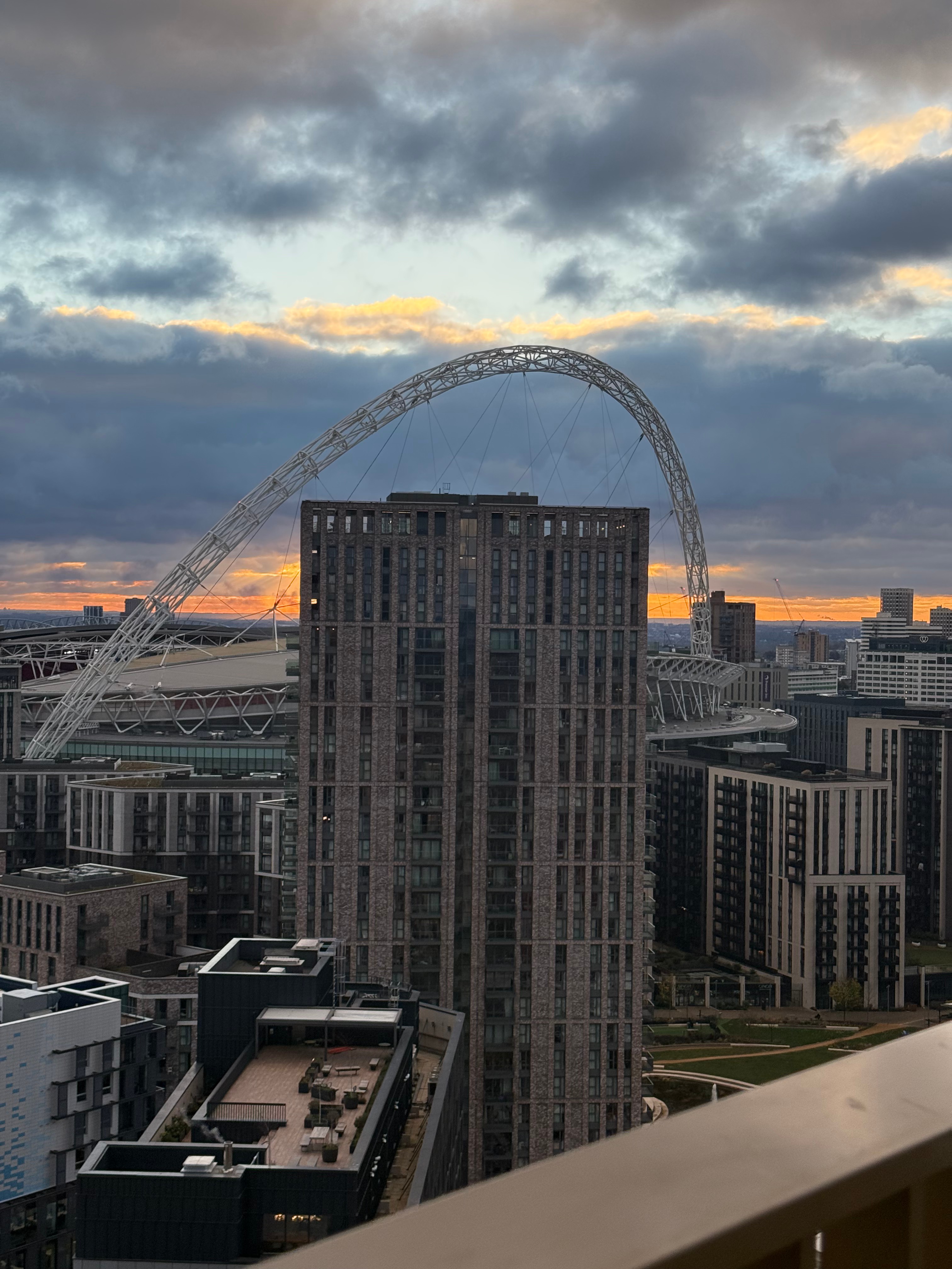 Lansha Group - UK Real Estate, UK Property Agency | One stop shop for buying and purchasing properties in the UK