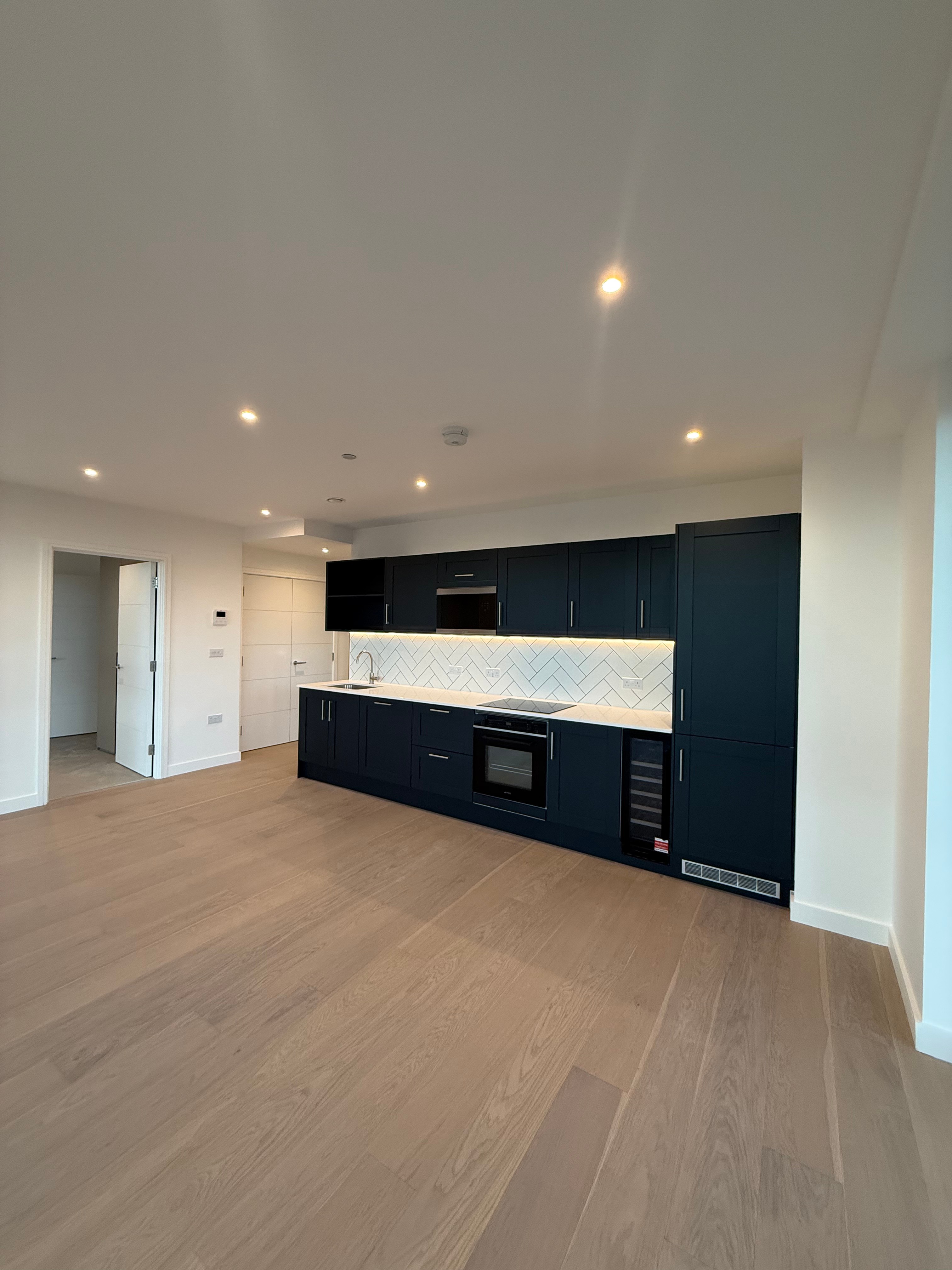 Lansha Group - UK Real Estate, UK Property Agency | One stop shop for buying and purchasing properties in the UK