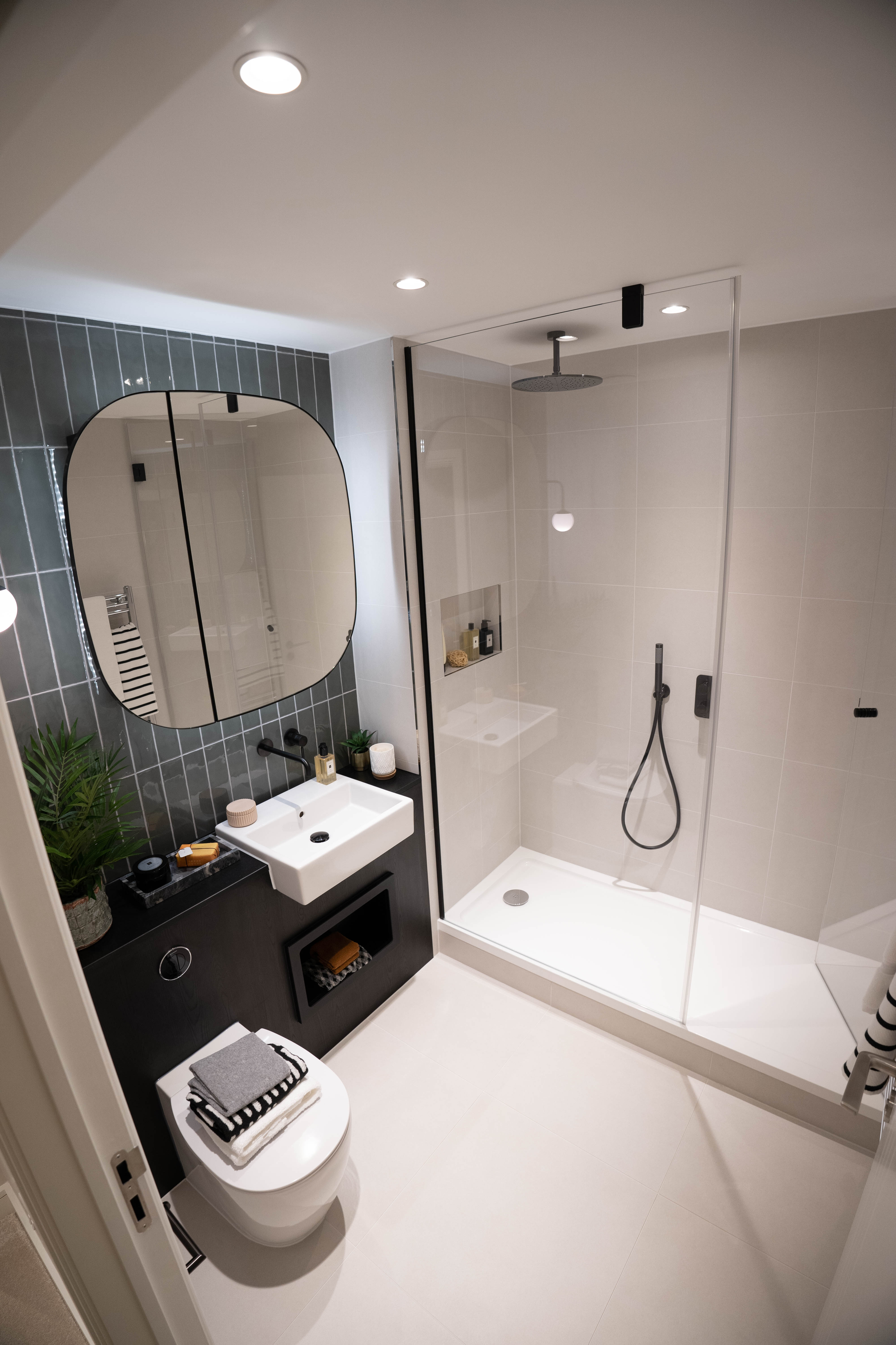 藍莎集團 | 英國置產一站式服務