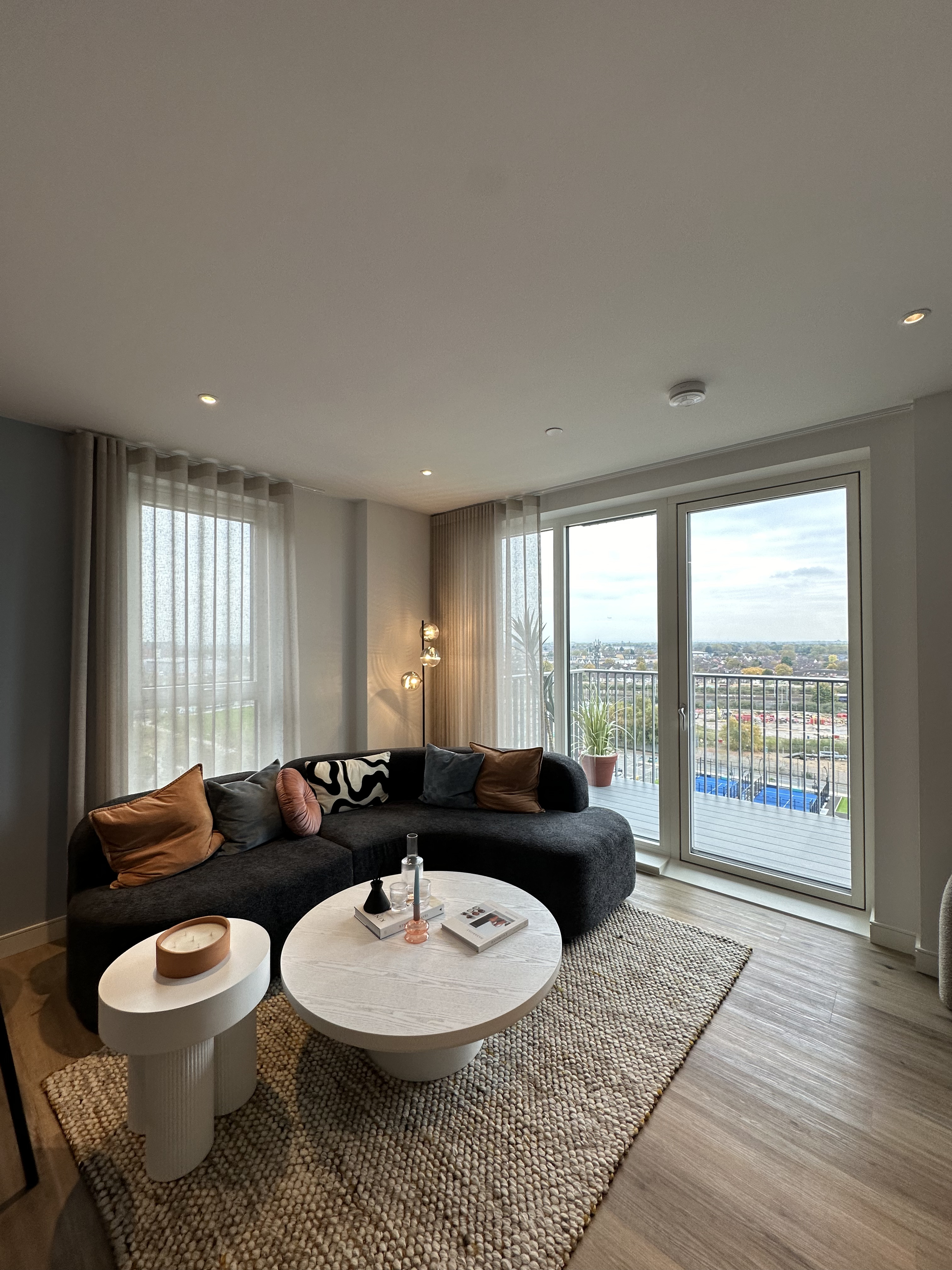 藍莎集團 - 英國樓盤、英國物業代理 | 英國買樓置業一站式服務