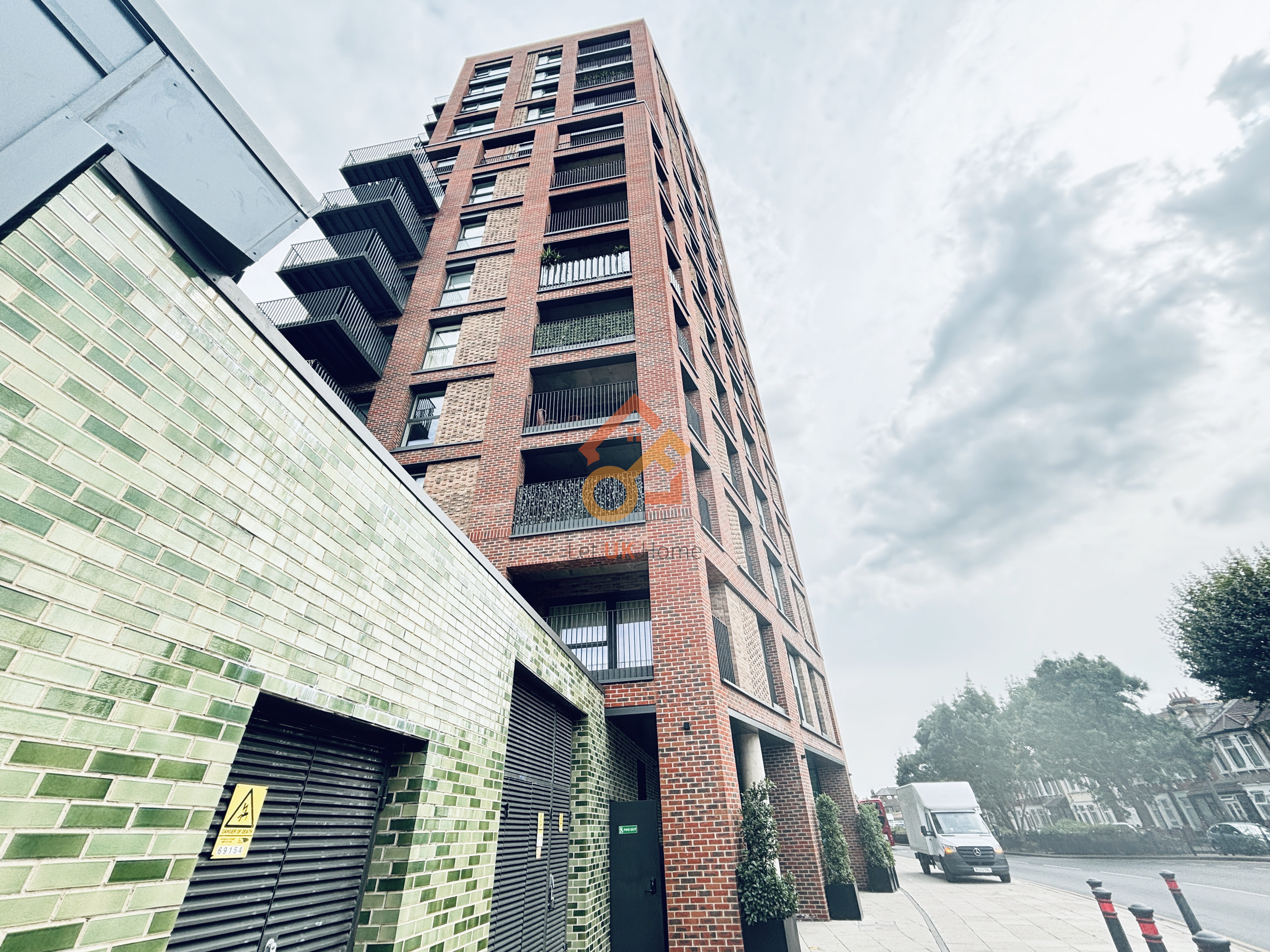 Lansha Group - UK Real Estate, UK Property Agency | One stop shop for buying and purchasing properties in the UK