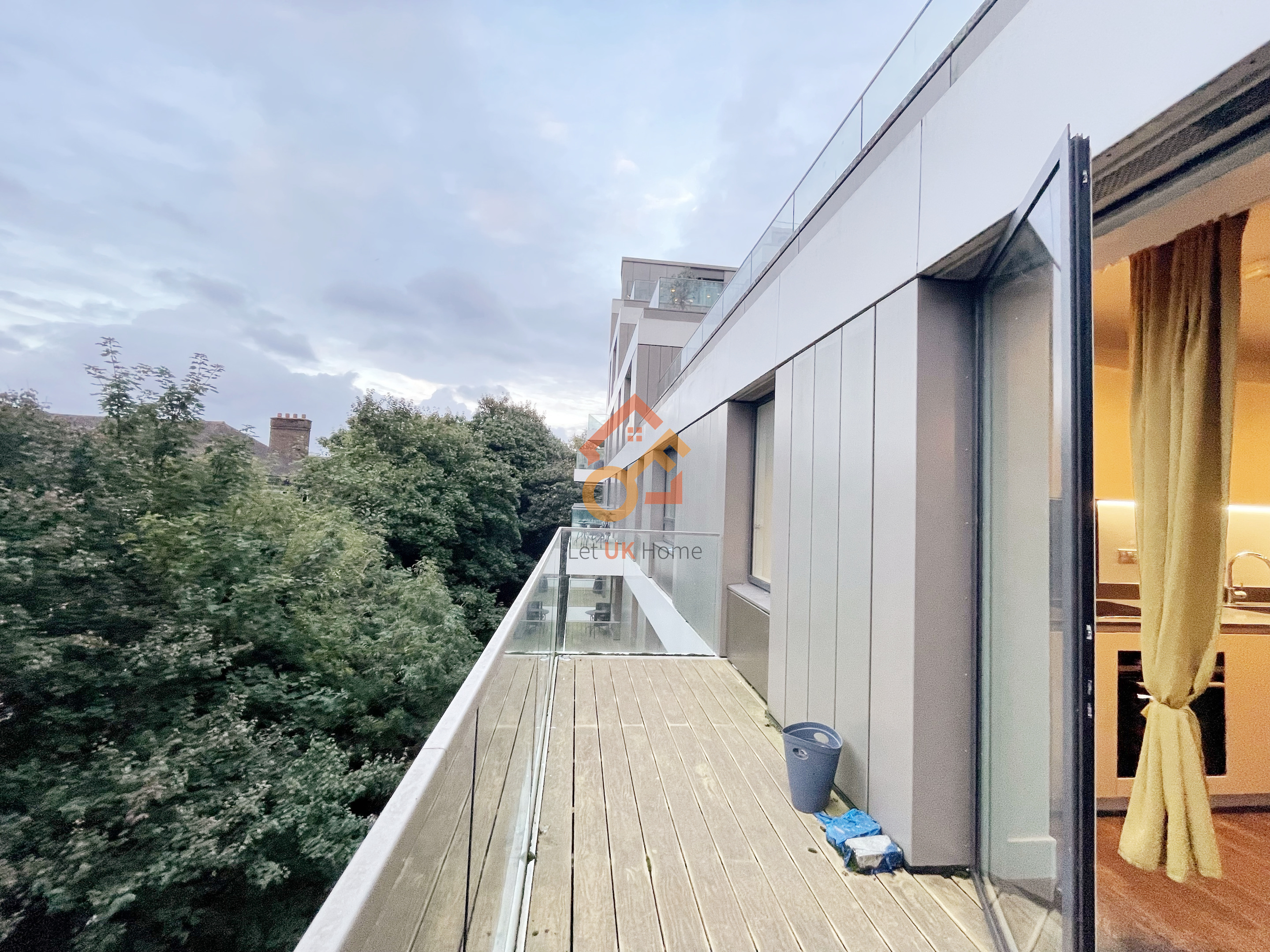 藍莎集團 - 英國樓盤、英國物業代理 | 英國買樓置業一站式服務