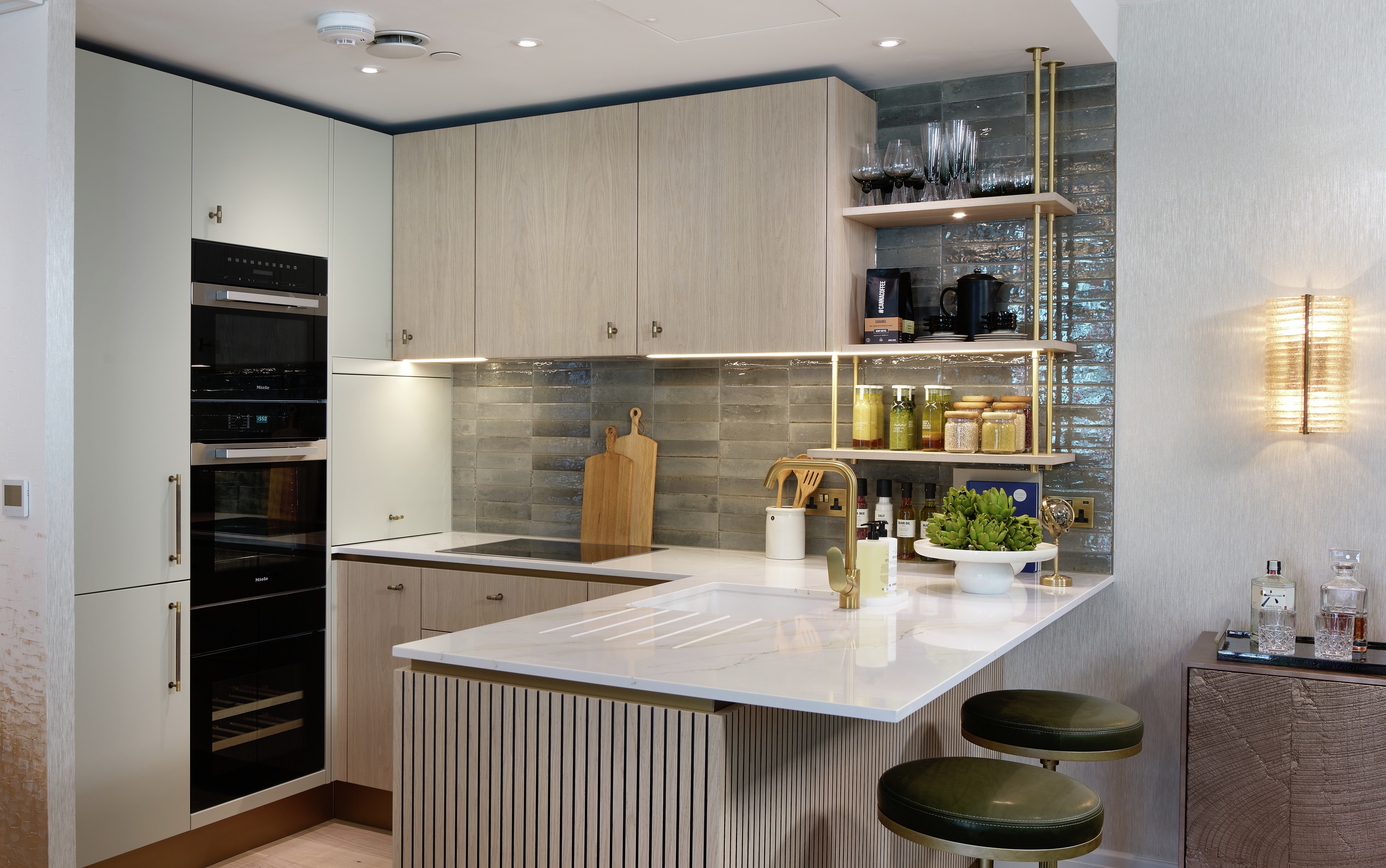 Lansha Group - UK Real Estate, UK Property Agency | One stop shop for buying and purchasing properties in the UK