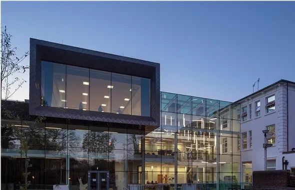 伦敦·奥丽雅苑 The Auria 配套