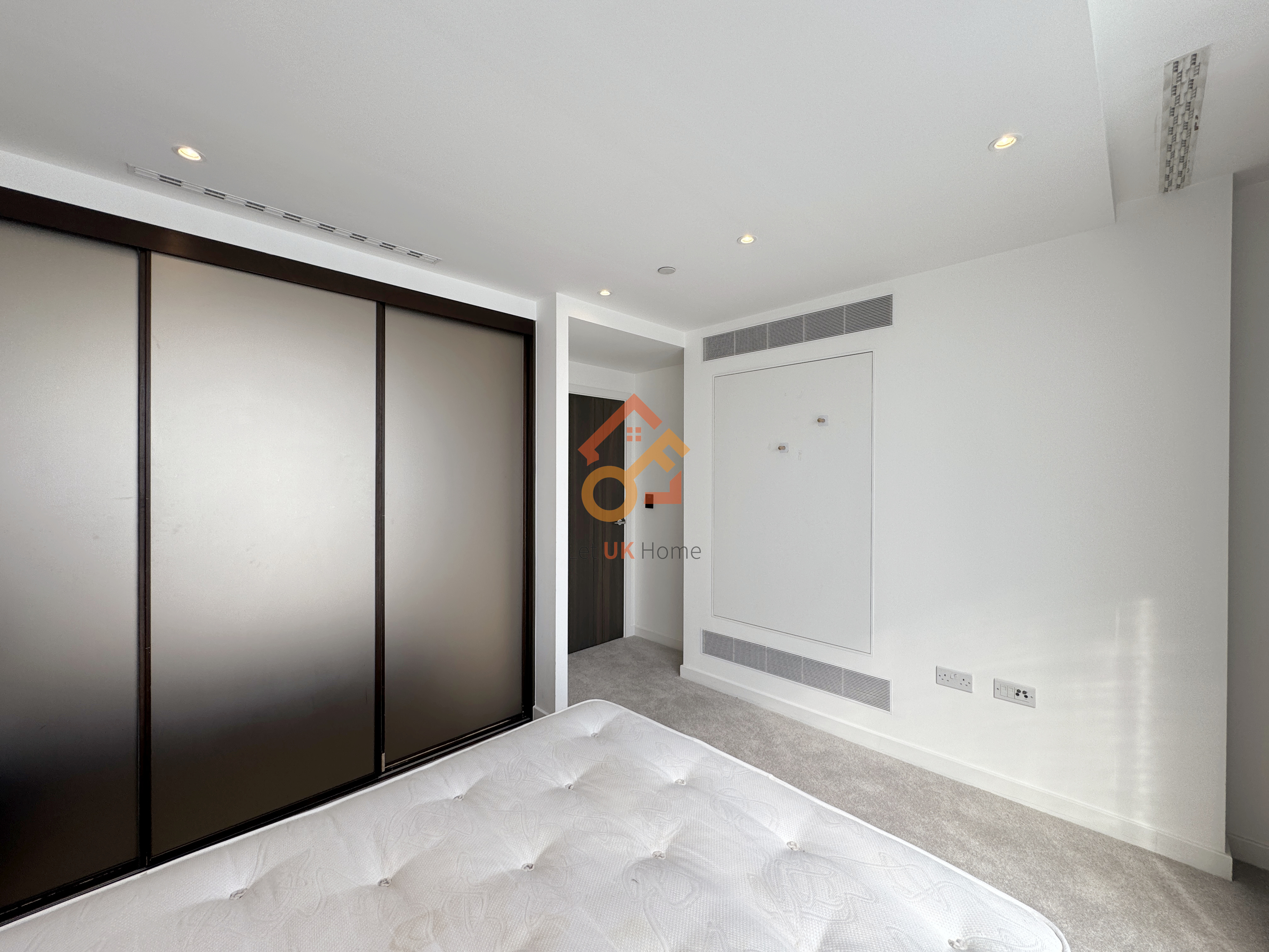 藍莎集團 - 英國樓盤、英國物業代理 | 英國買樓置業一站式服務