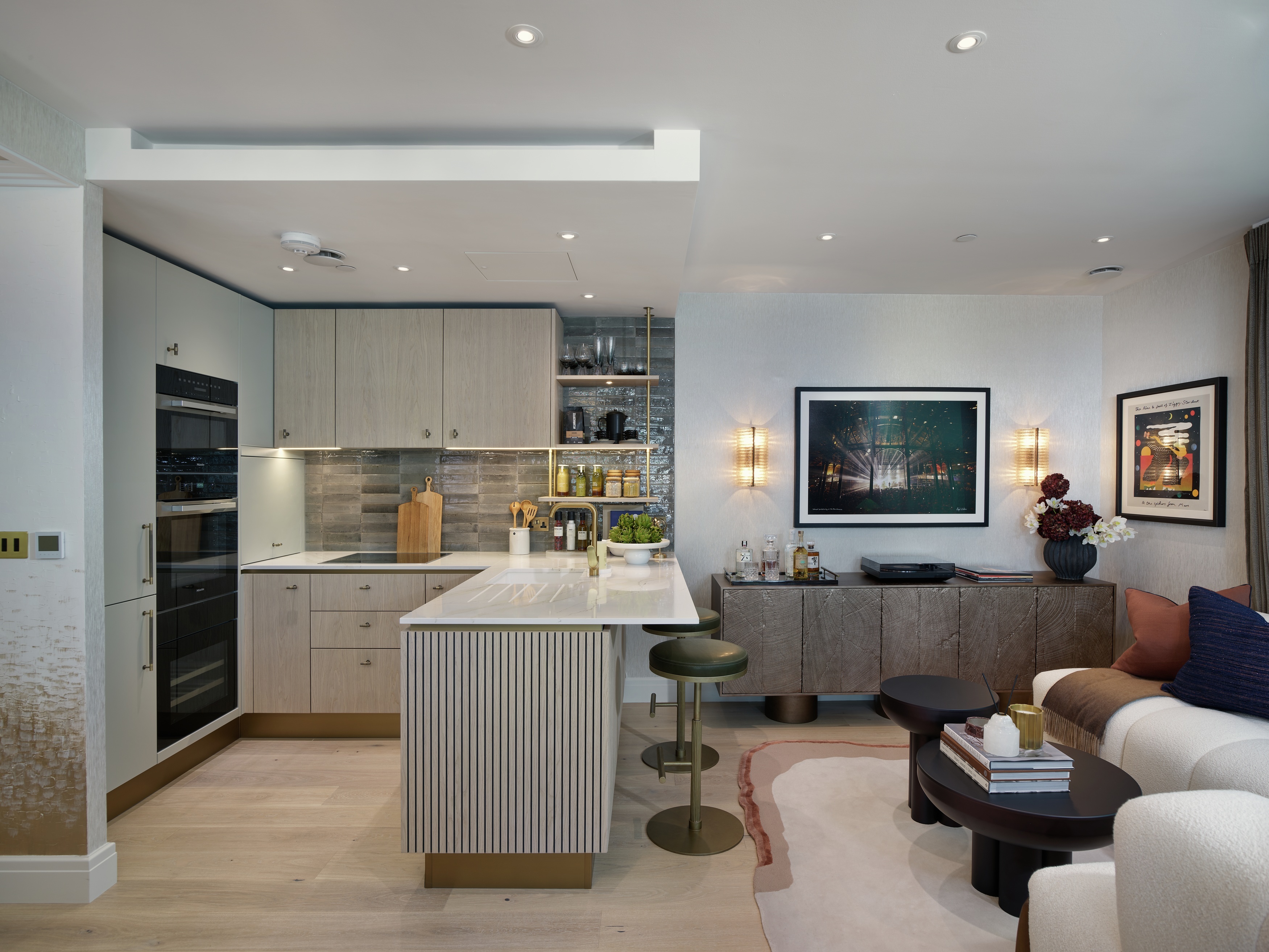 Lansha Group - UK Real Estate, UK Property Agency | One stop shop for buying and purchasing properties in the UK