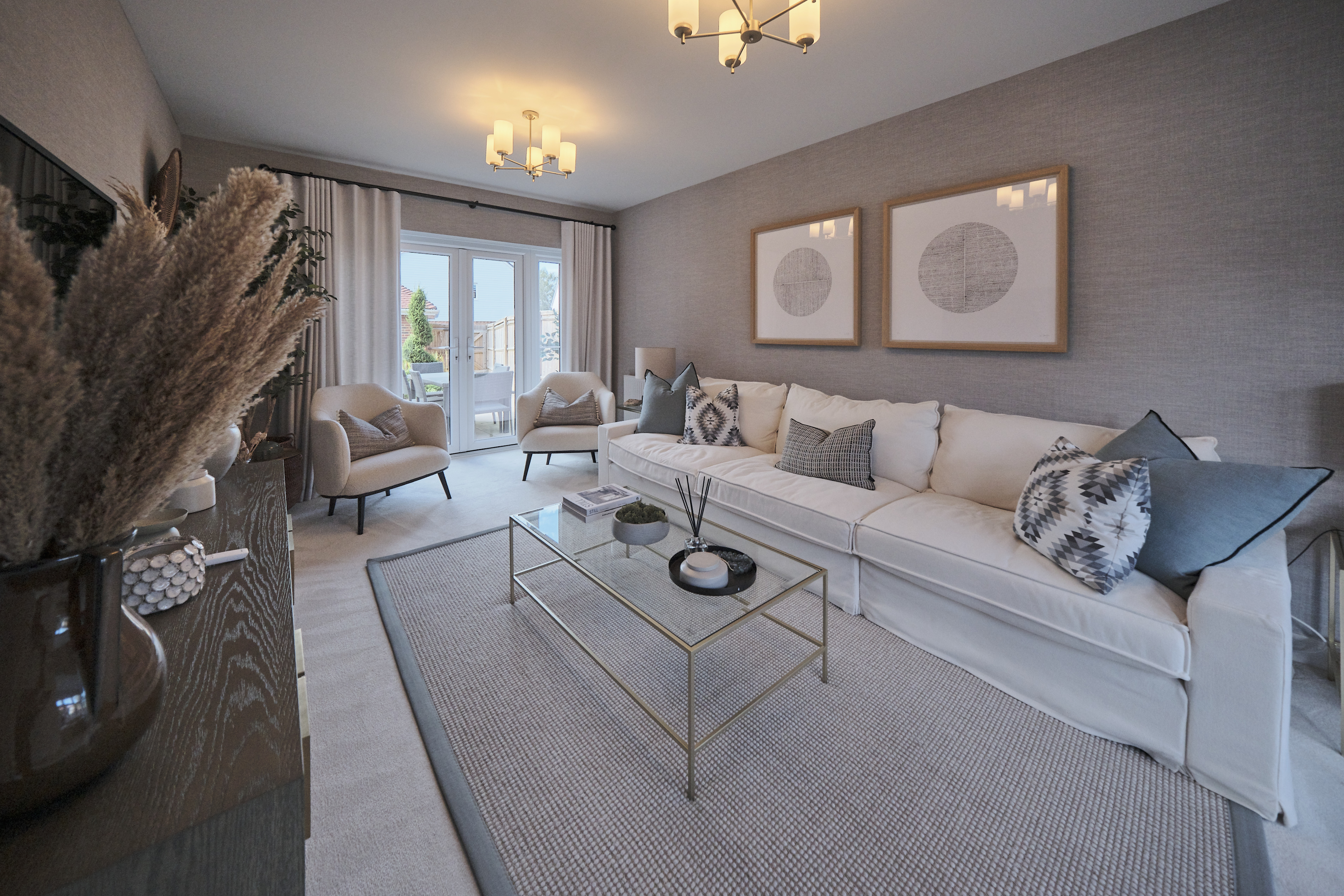 藍莎集團 - 英國樓盤、英國物業代理 | 英國買樓置業一站式服務