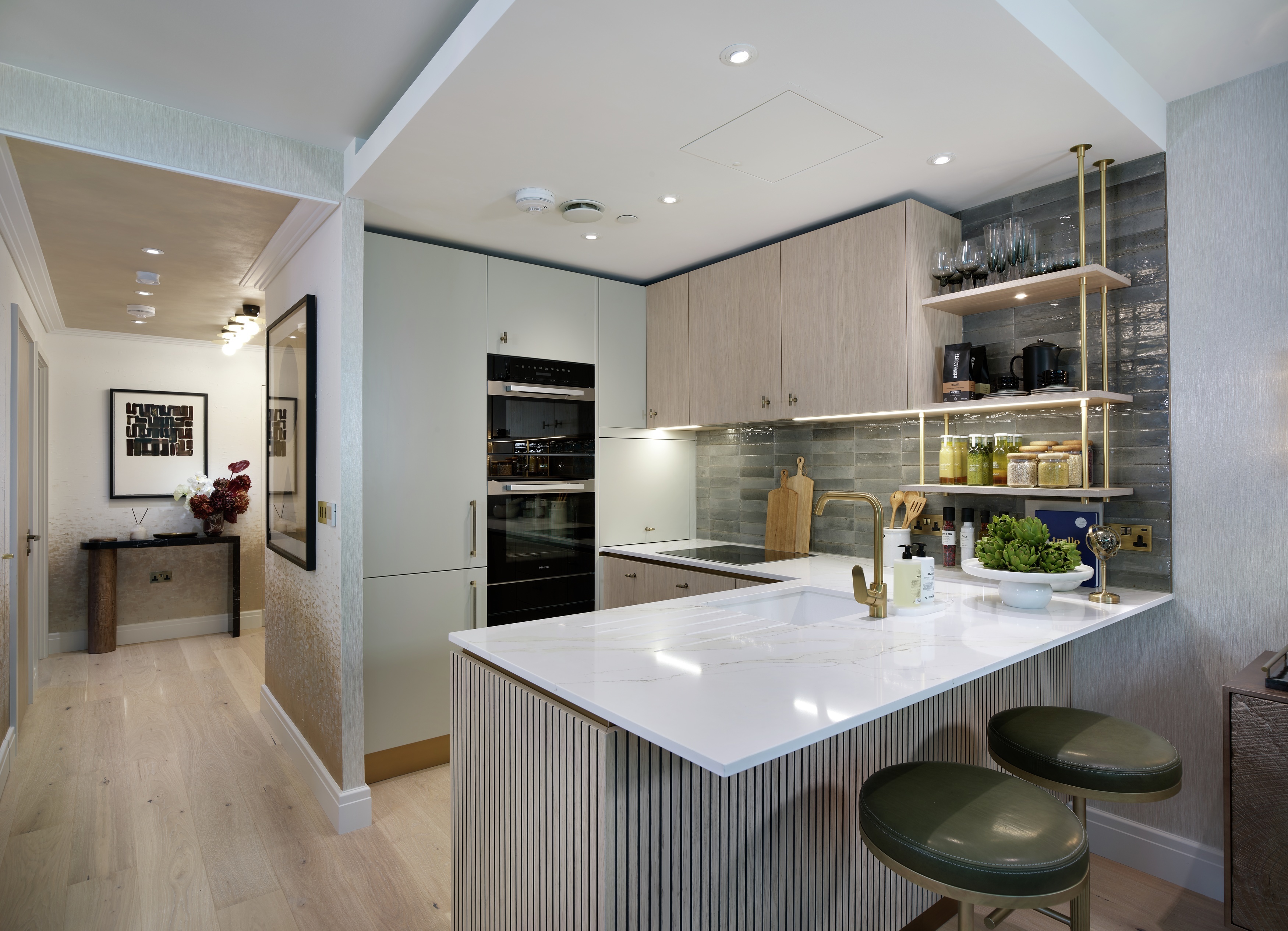 Lansha Group - UK Real Estate, UK Property Agency | One stop shop for buying and purchasing properties in the UK