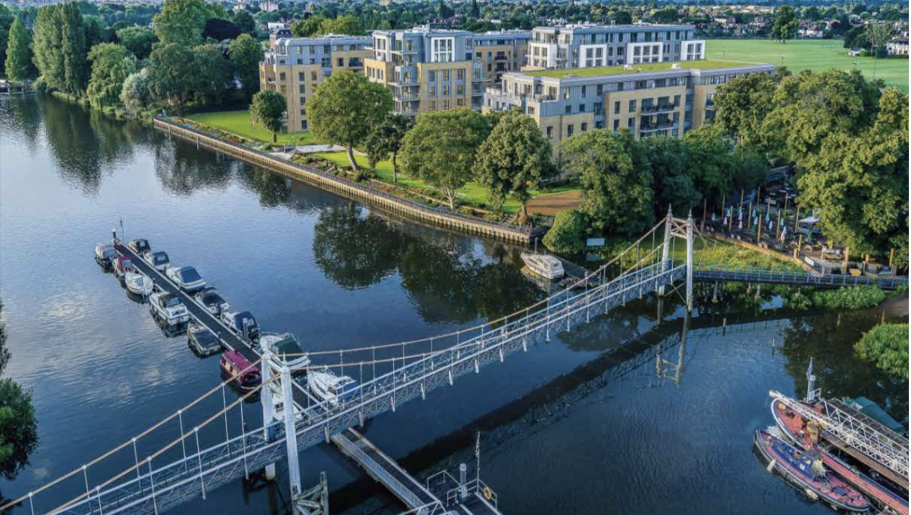 伦敦· 泰丁顿河畔 Teddington Riverside 外立面