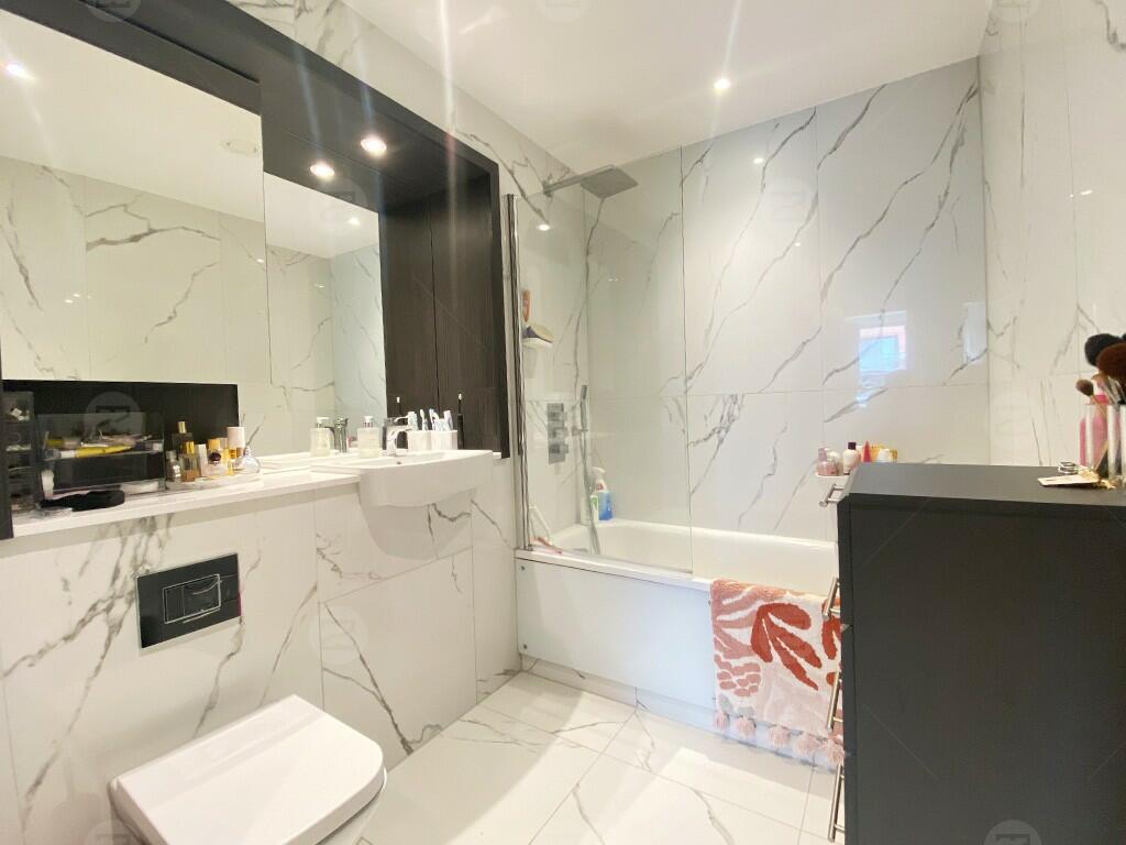 藍莎集團 - 英國樓盤、英國物業代理 | 英國買樓置業一站式服務