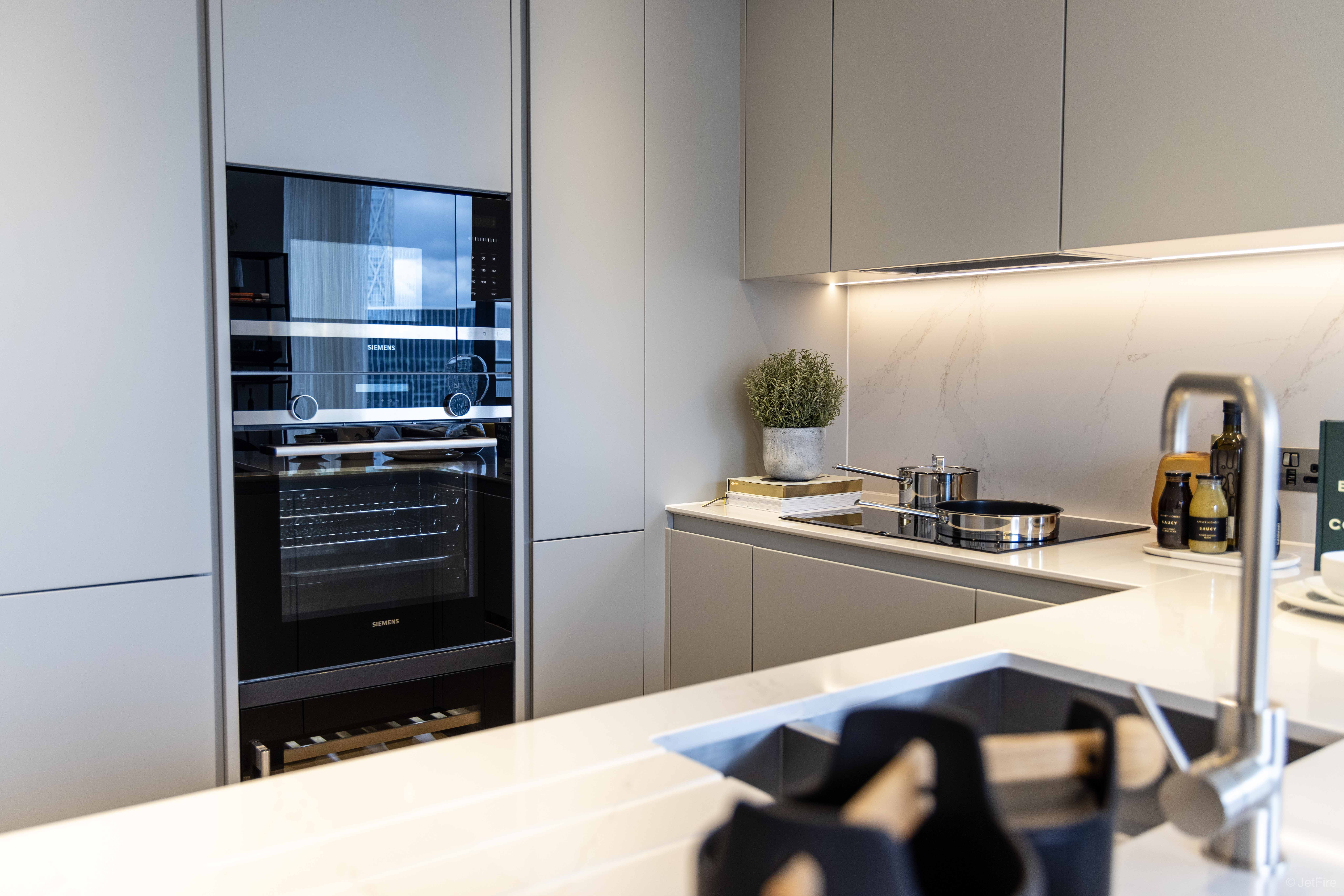 藍莎集團 | 英國置產一站式服務