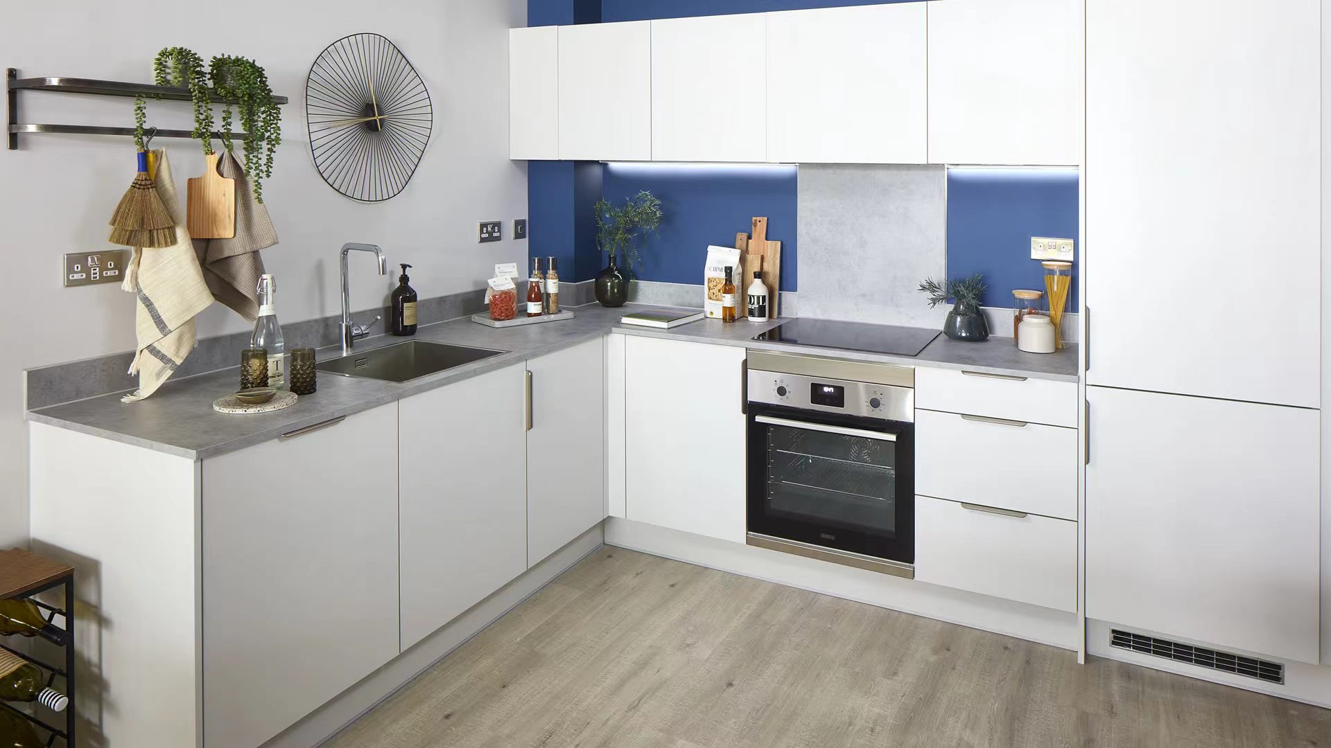 藍莎集團 - 英國樓盤、英國物業代理 | 英國買樓置業一站式服務