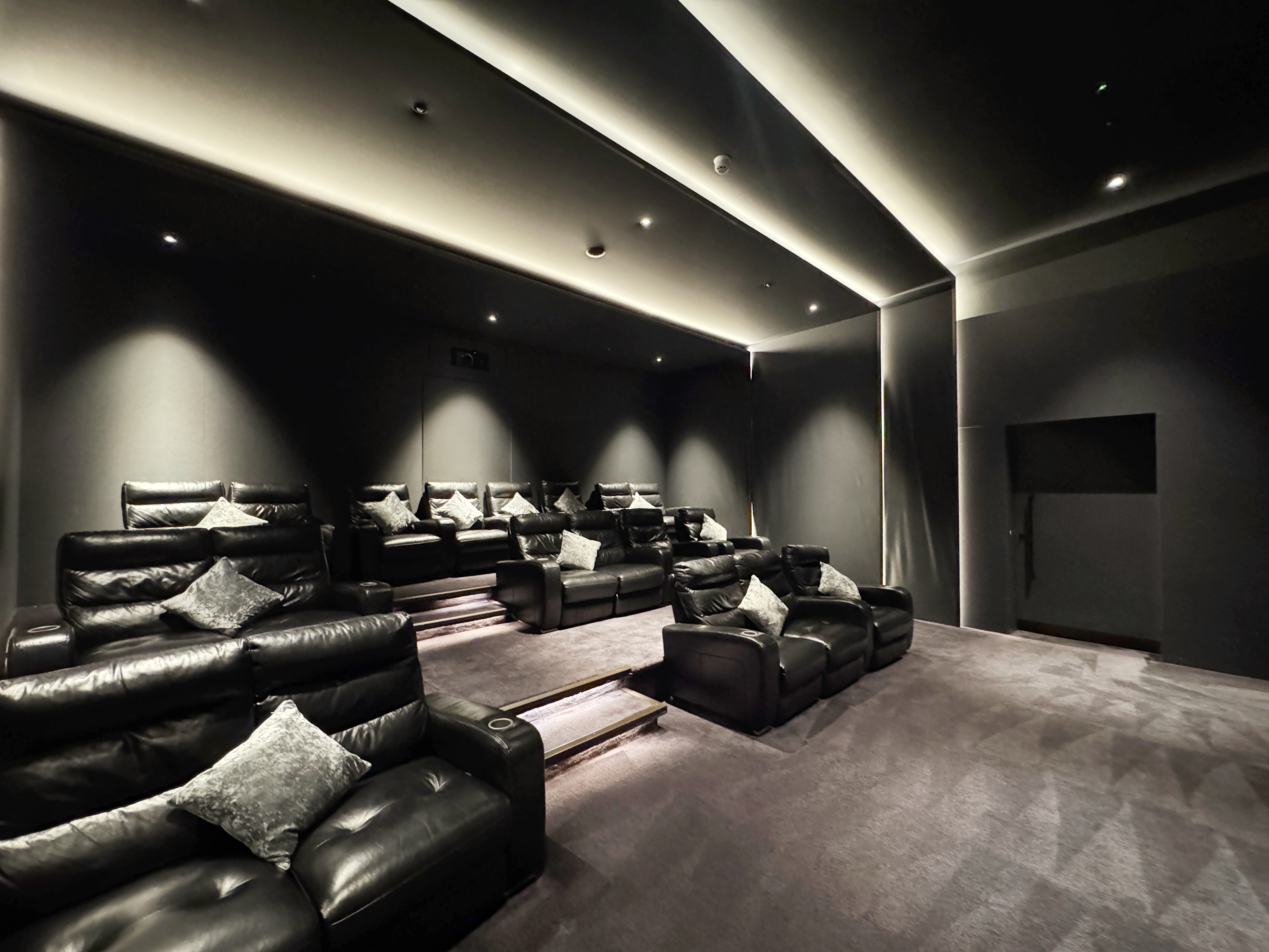 藍莎集團 - 英國樓盤、英國物業代理 | 英國買樓置業一站式服務