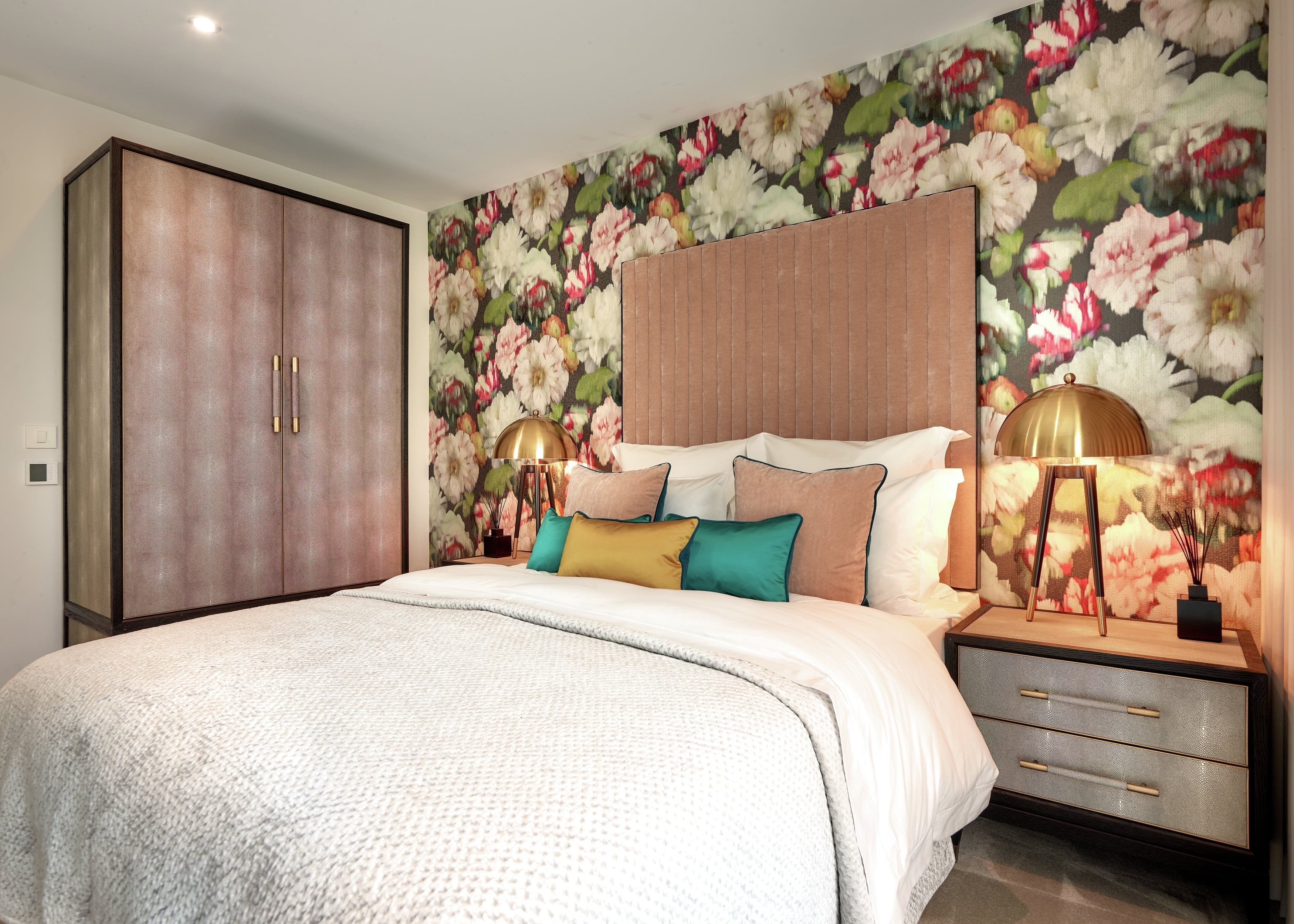 藍莎集團 - 英國樓盤、英國物業代理 | 英國買樓置業一站式服務