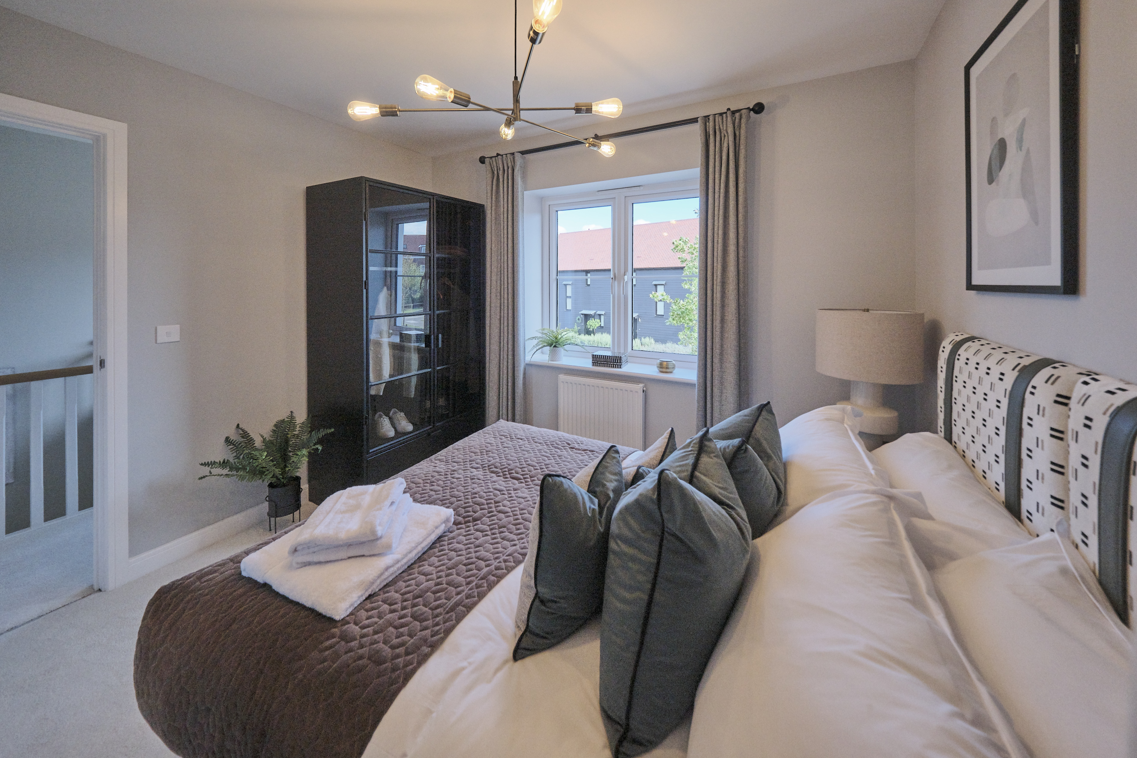 藍莎集團 - 英國樓盤、英國物業代理 | 英國買樓置業一站式服務