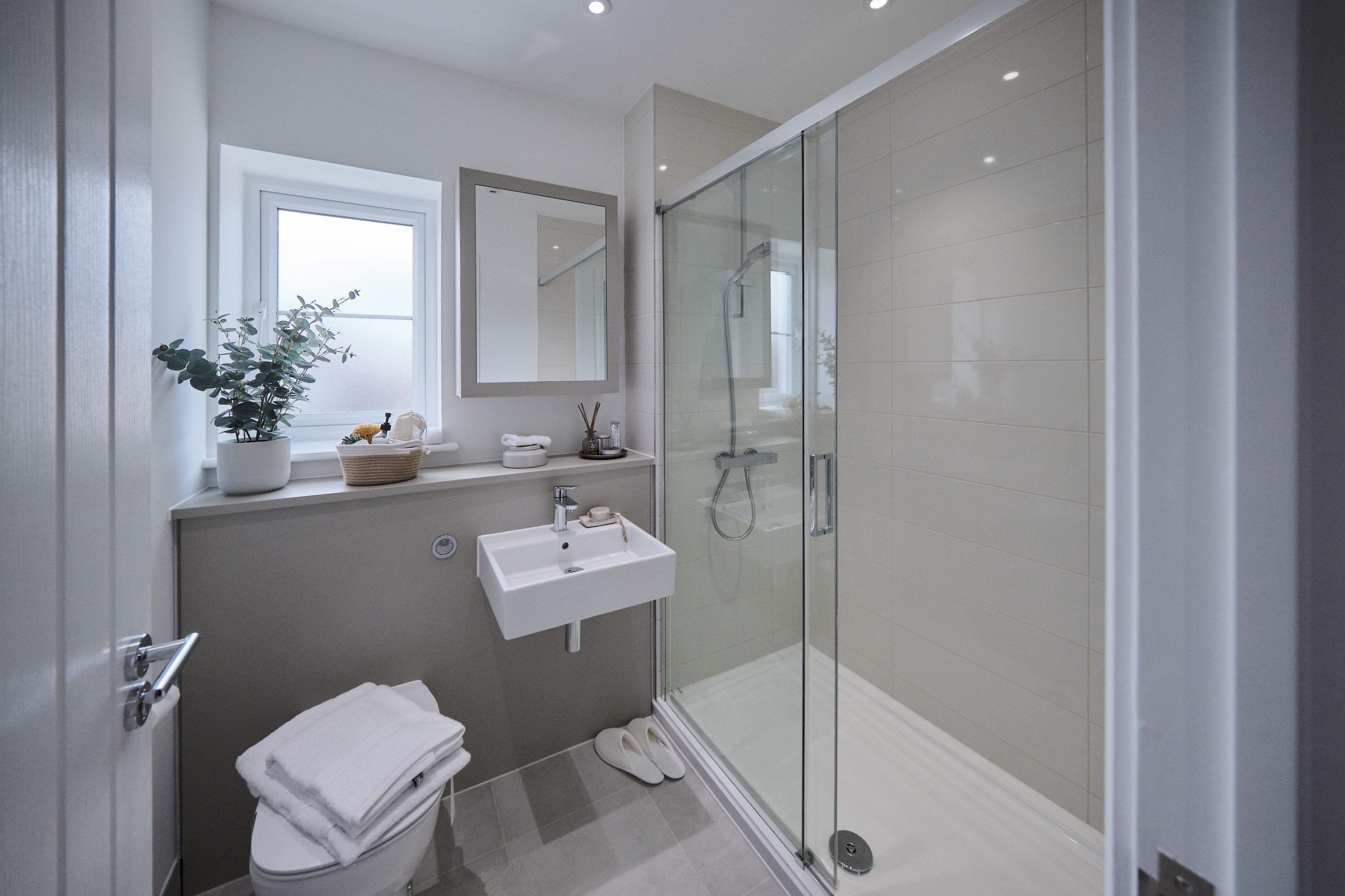 藍莎集團 - 英國樓盤、英國物業代理 | 英國買樓置業一站式服務