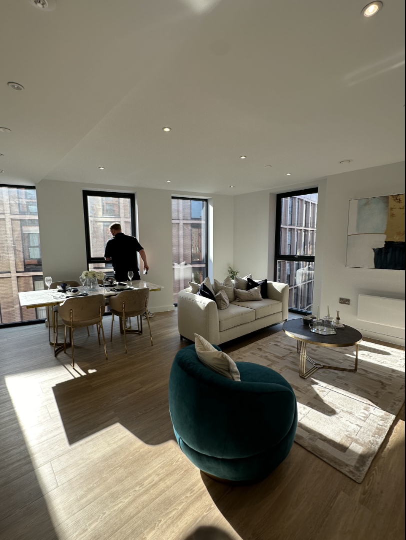 藍莎集團 | 英國置產一站式服務