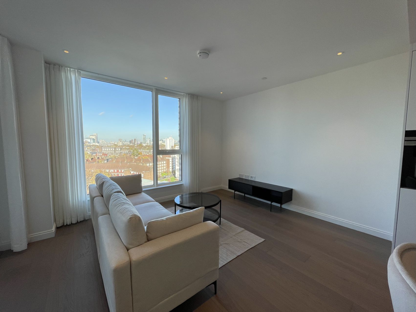 藍莎集團 - 英國樓盤、英國物業代理 | 英國買樓置業一站式服務