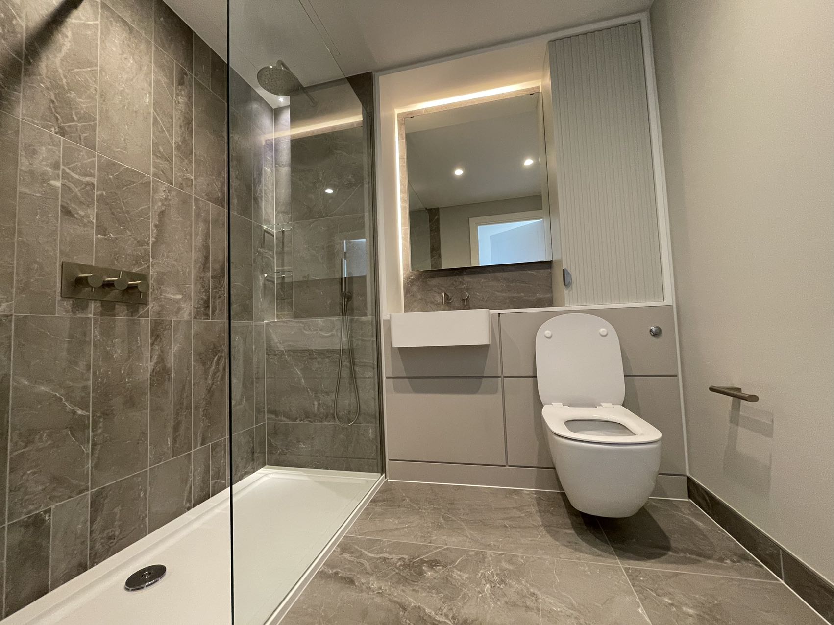 藍莎集團 - 英國樓盤、英國物業代理 | 英國買樓置業一站式服務