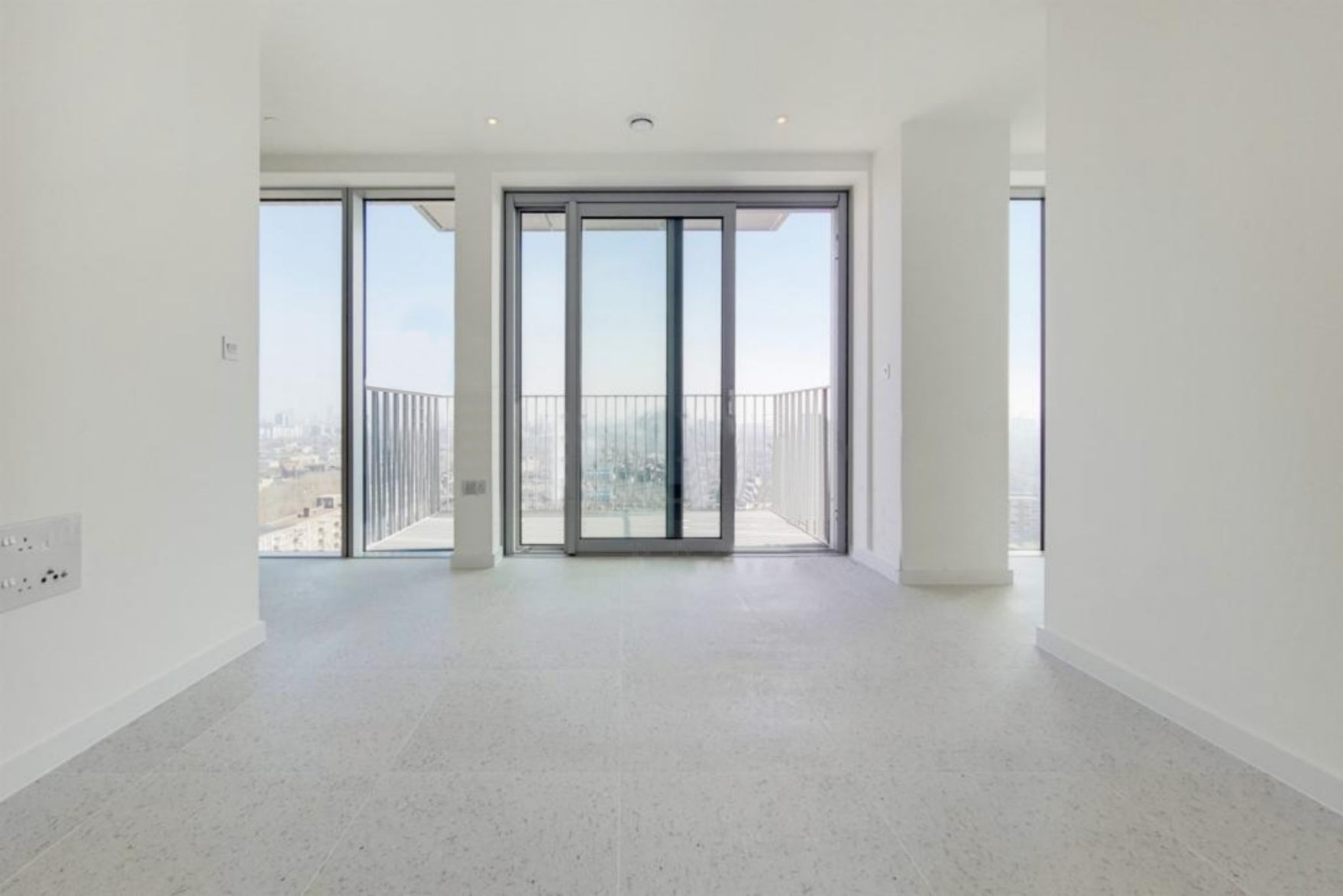 藍莎集團 - 英國樓盤、英國物業代理 | 英國買樓置業一站式服務