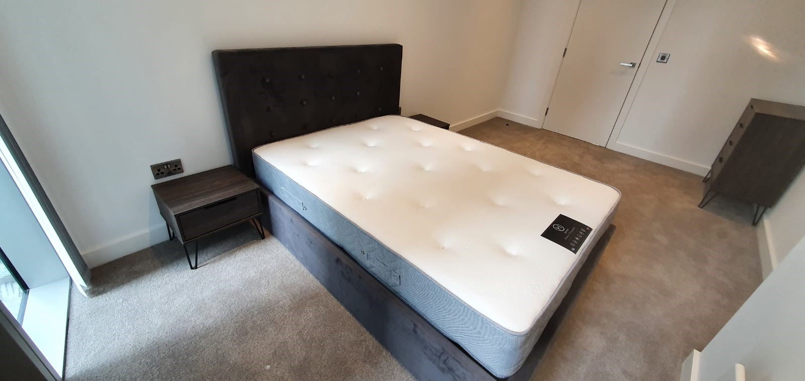 藍莎集團 - 英國樓盤、英國物業代理 | 英國買樓置業一站式服務