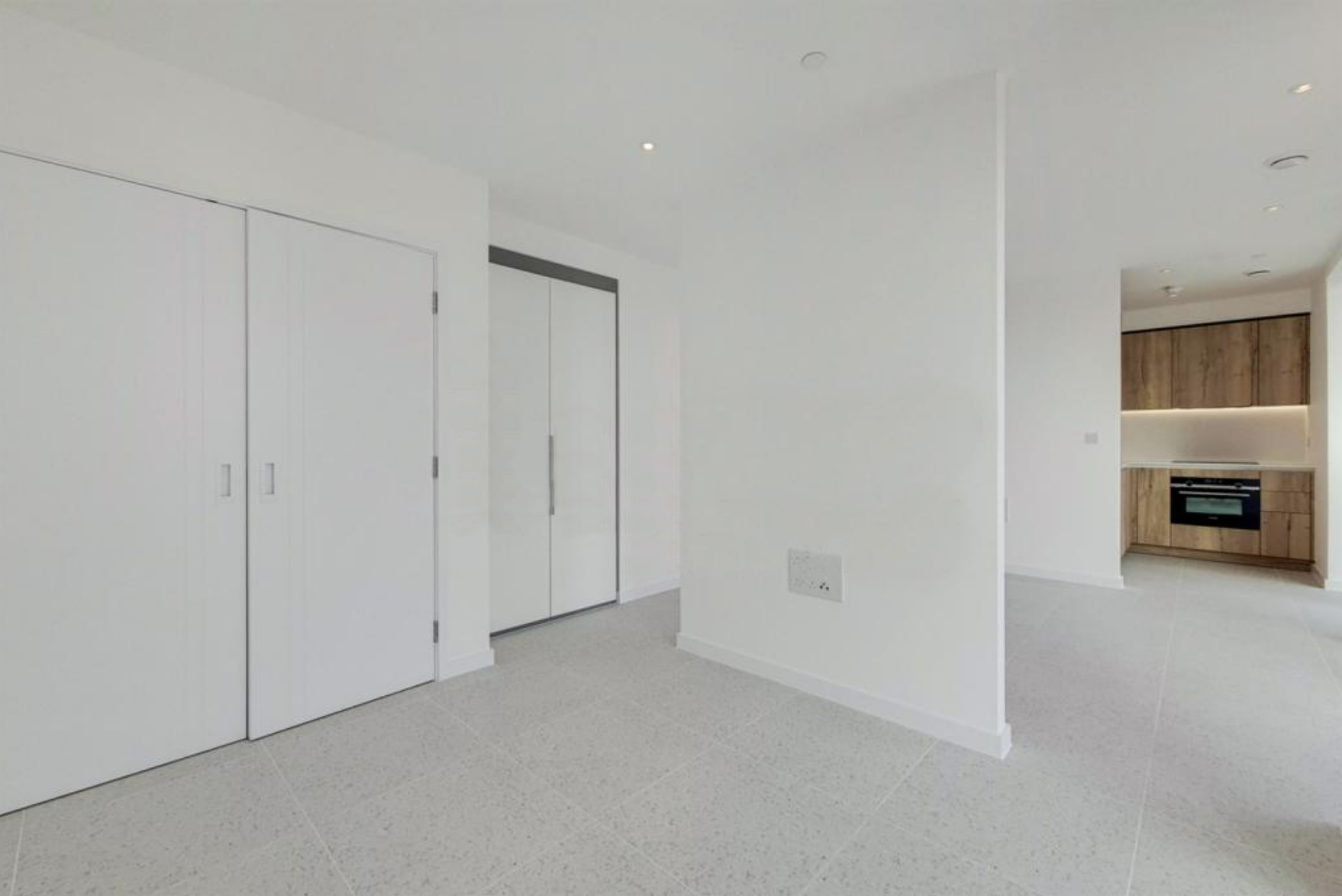 藍莎集團 - 英國樓盤、英國物業代理 | 英國買樓置業一站式服務