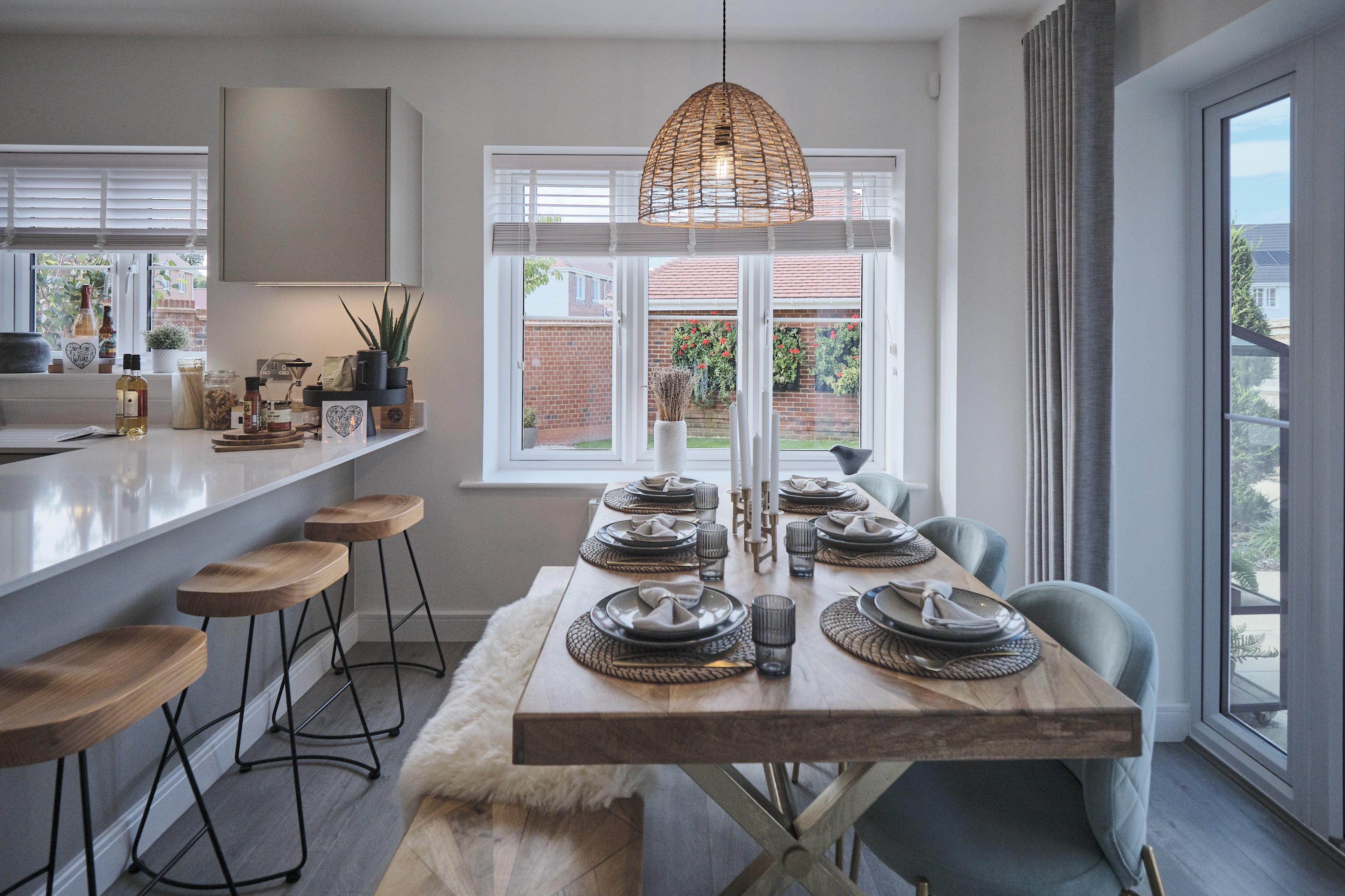 藍莎集團 - 英國樓盤、英國物業代理 | 英國買樓置業一站式服務