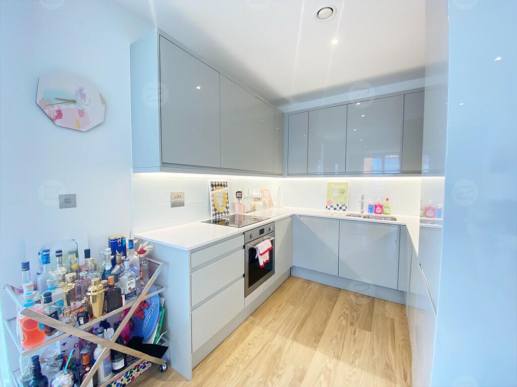 藍莎集團 - 英國樓盤、英國物業代理 | 英國買樓置業一站式服務