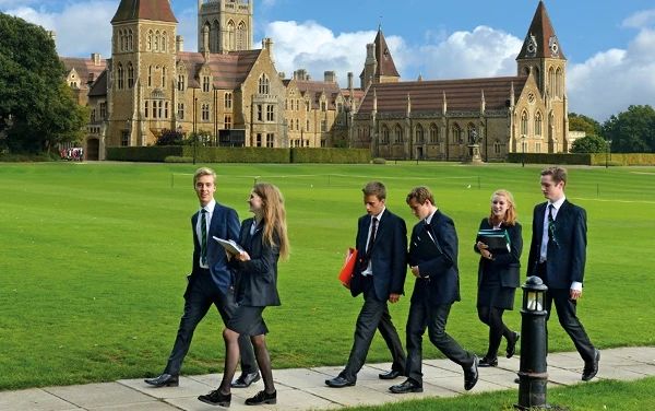 伦敦·The Doulton 配套