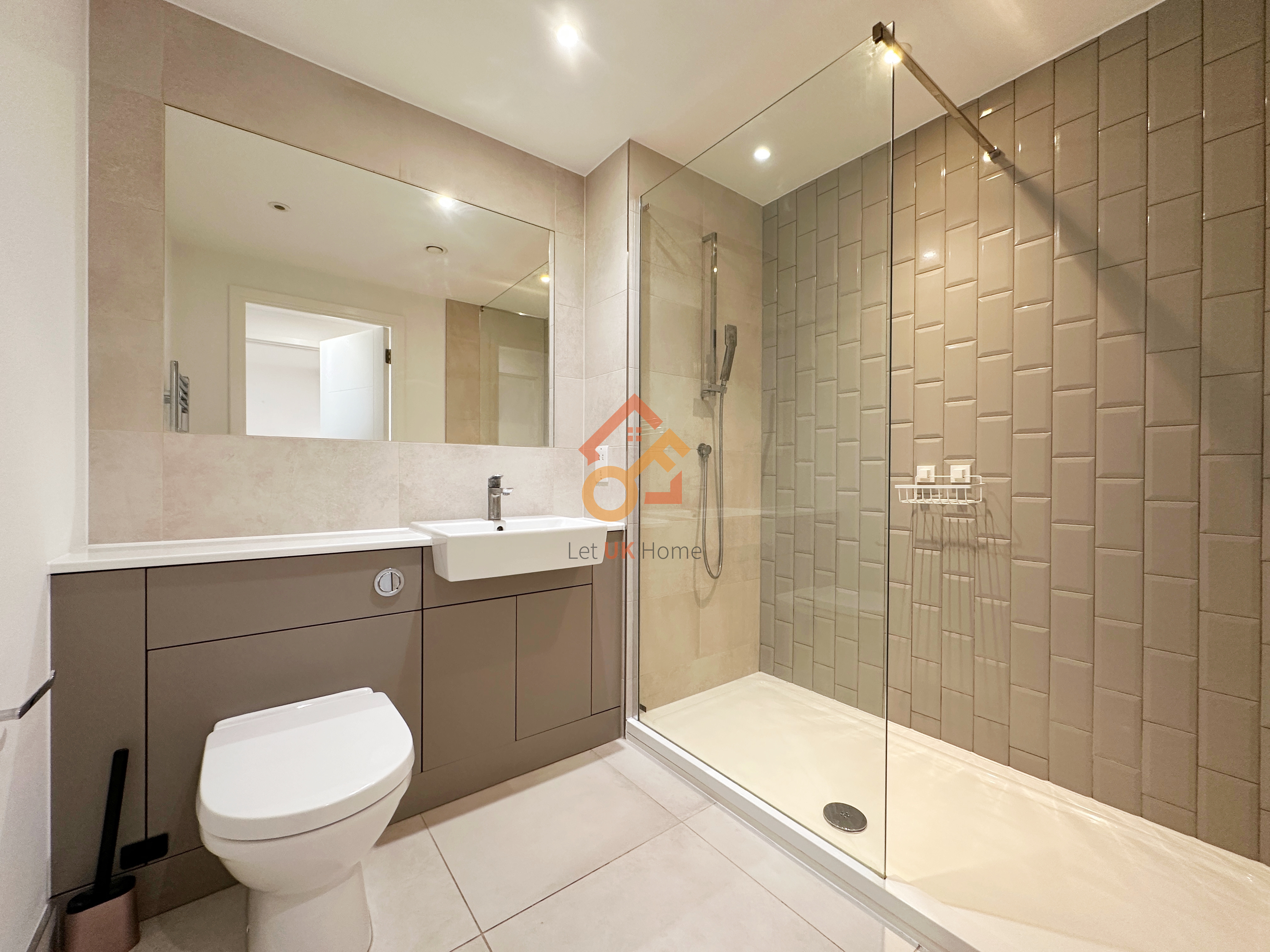 藍莎集團 | 英國置產一站式服務