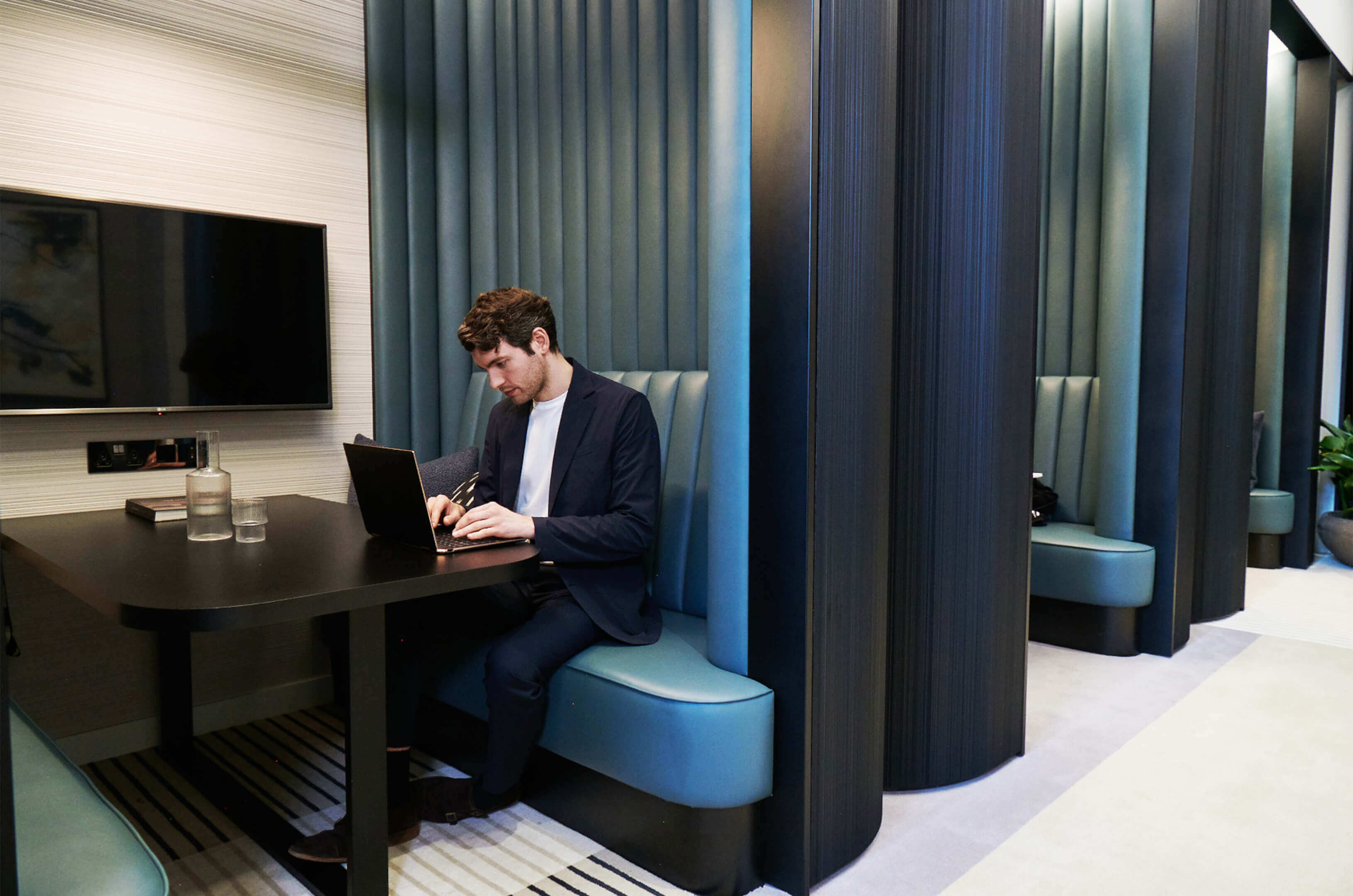 伦敦·柏郦 White City Living 配套