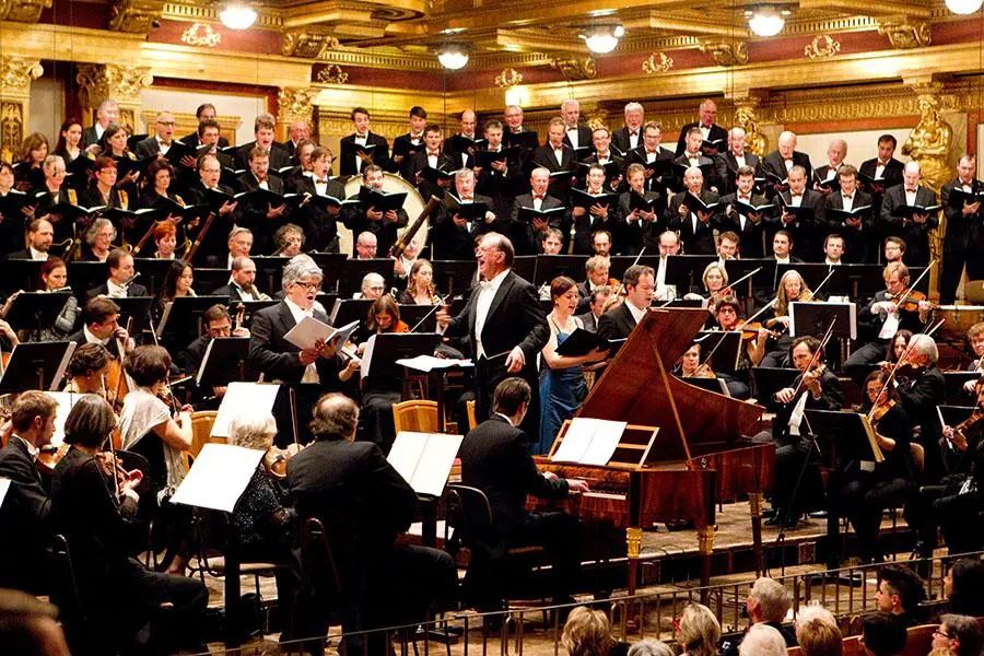 藍莎集團 - 英國樓盤、英國物業代理 | 英國買樓置業一站式服務