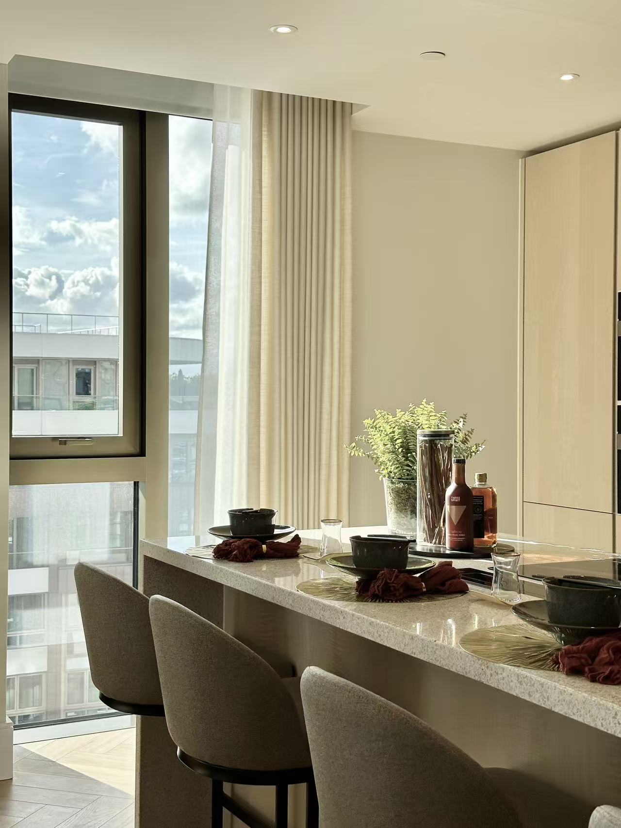 藍莎集團 | 英國置產一站式服務